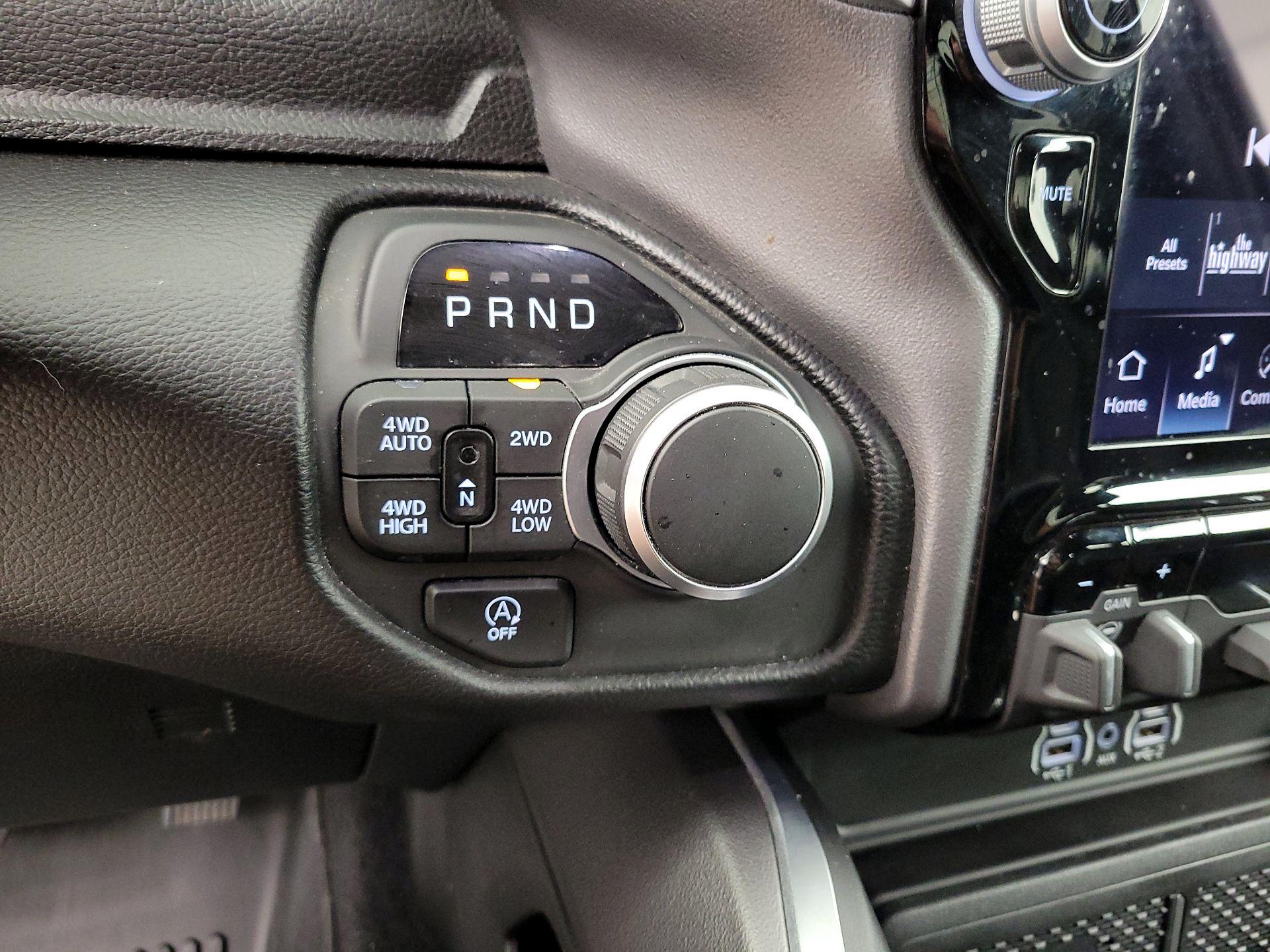 Thumbnail: 2025 RAM 1500 - 18