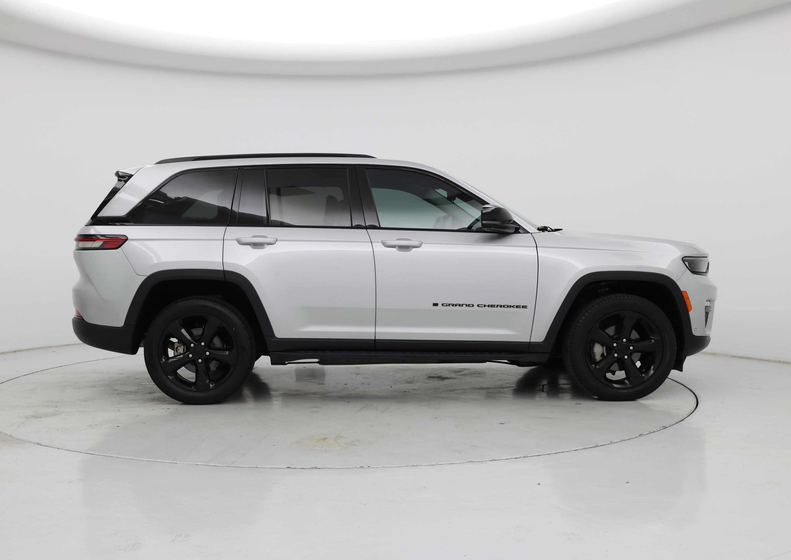 Thumbnail: 2024 Jeep Grand Cherokee - 7