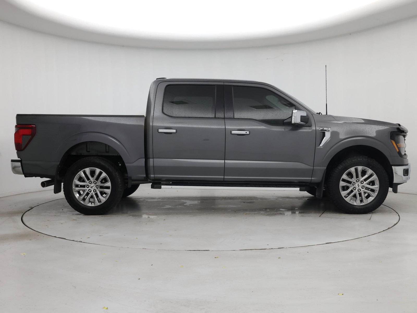 2024 Ford F-150 XLT - Photo 8