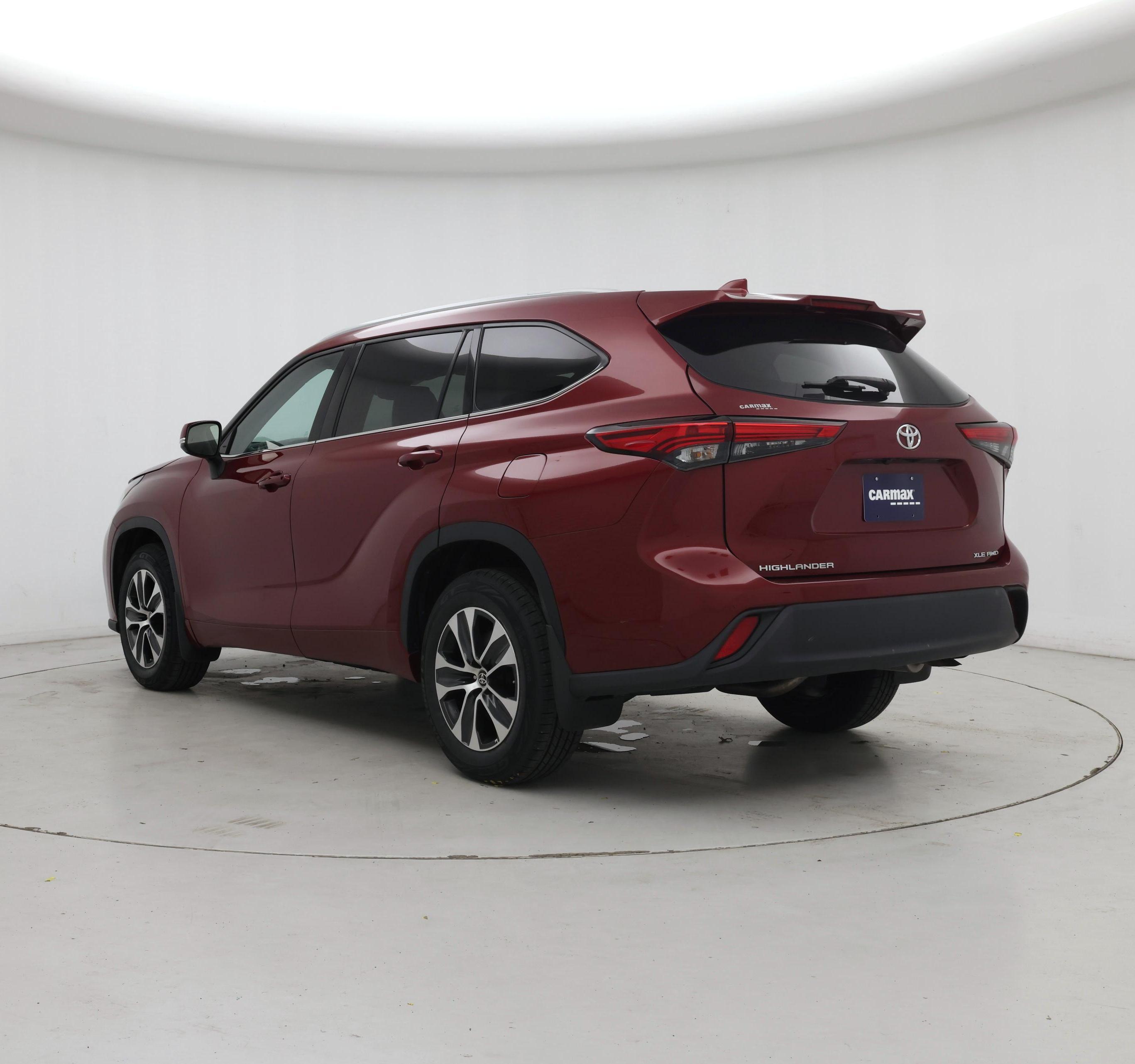 Thumbnail: 2022 Toyota Highlander - 2