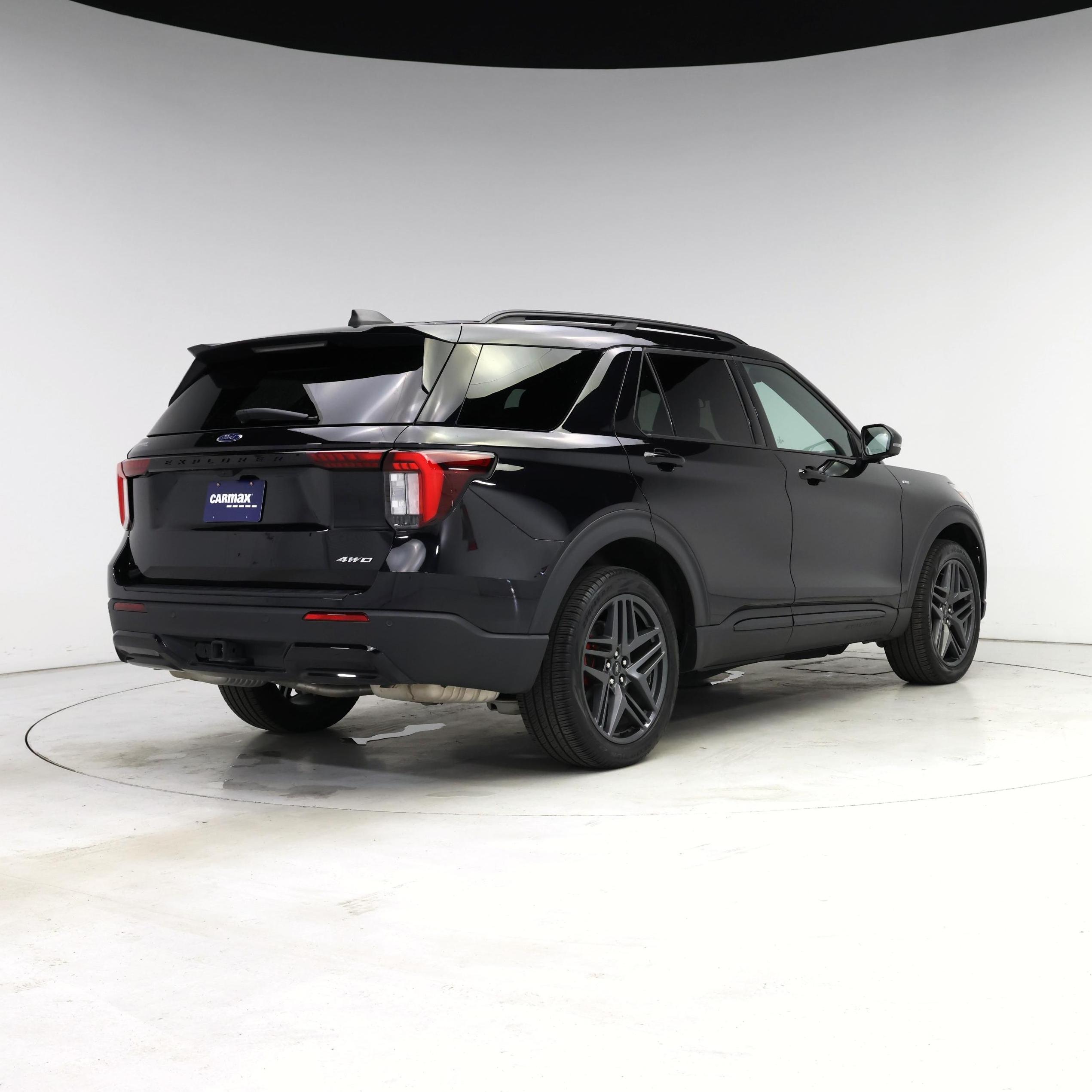 Thumbnail: 2025 Ford Explorer - 8