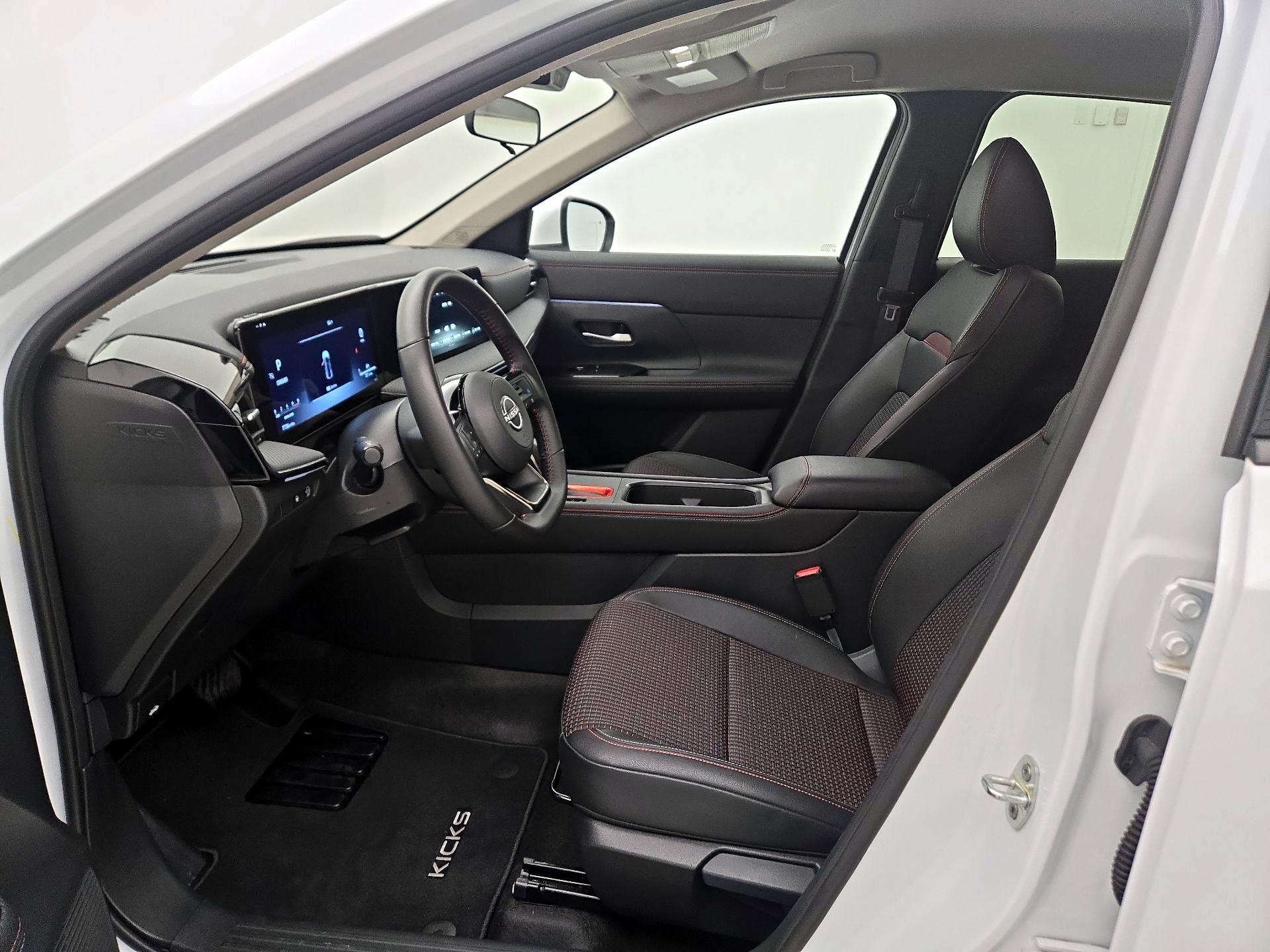 Thumbnail: 2025 Nissan Kicks - 11