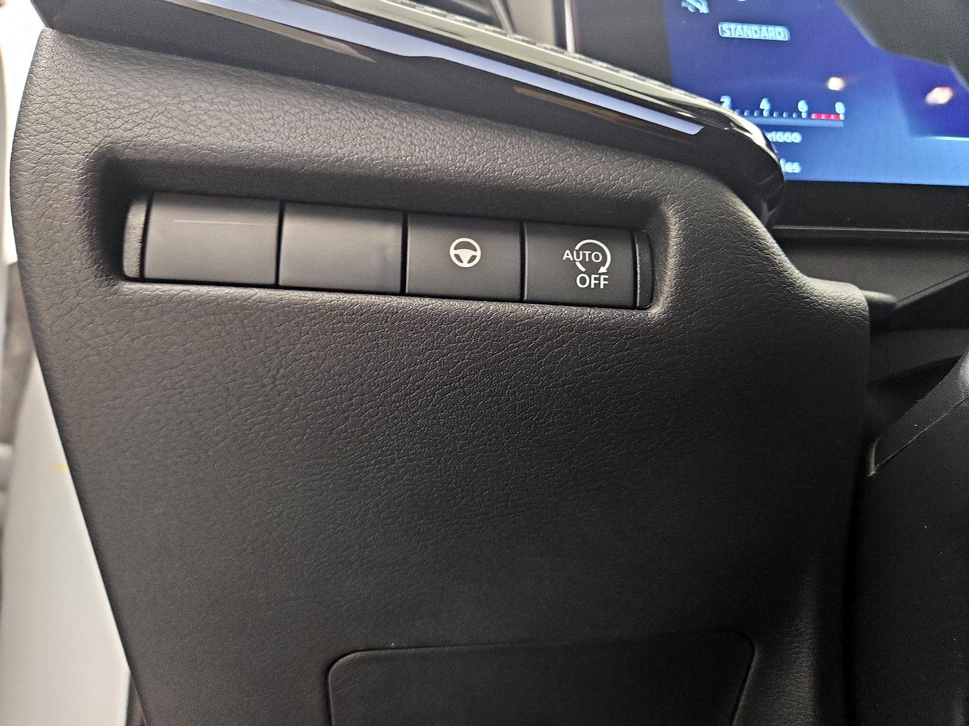 Thumbnail: 2025 Nissan Kicks - 13