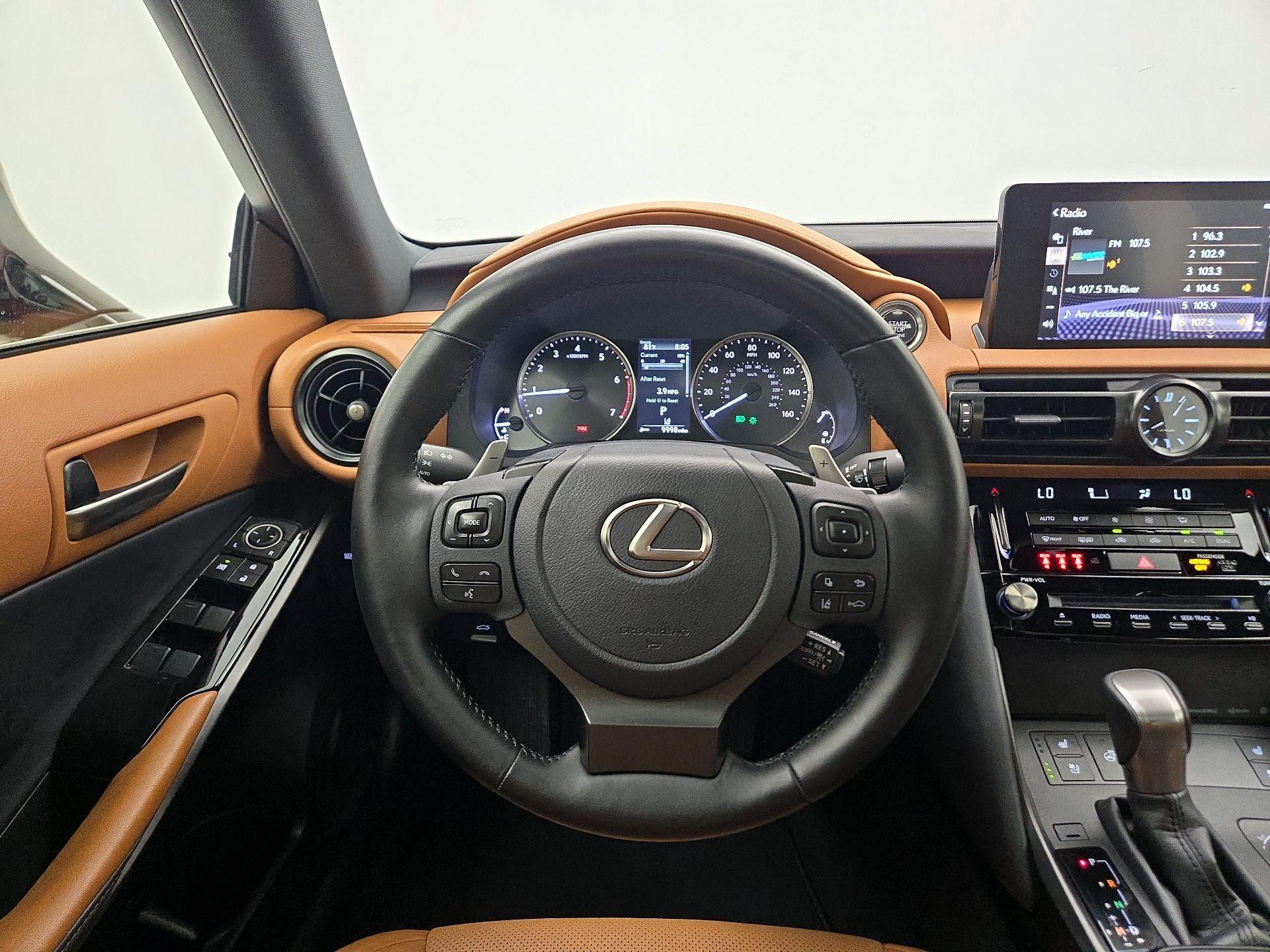 Thumbnail: 2024 Lexus IS - 10