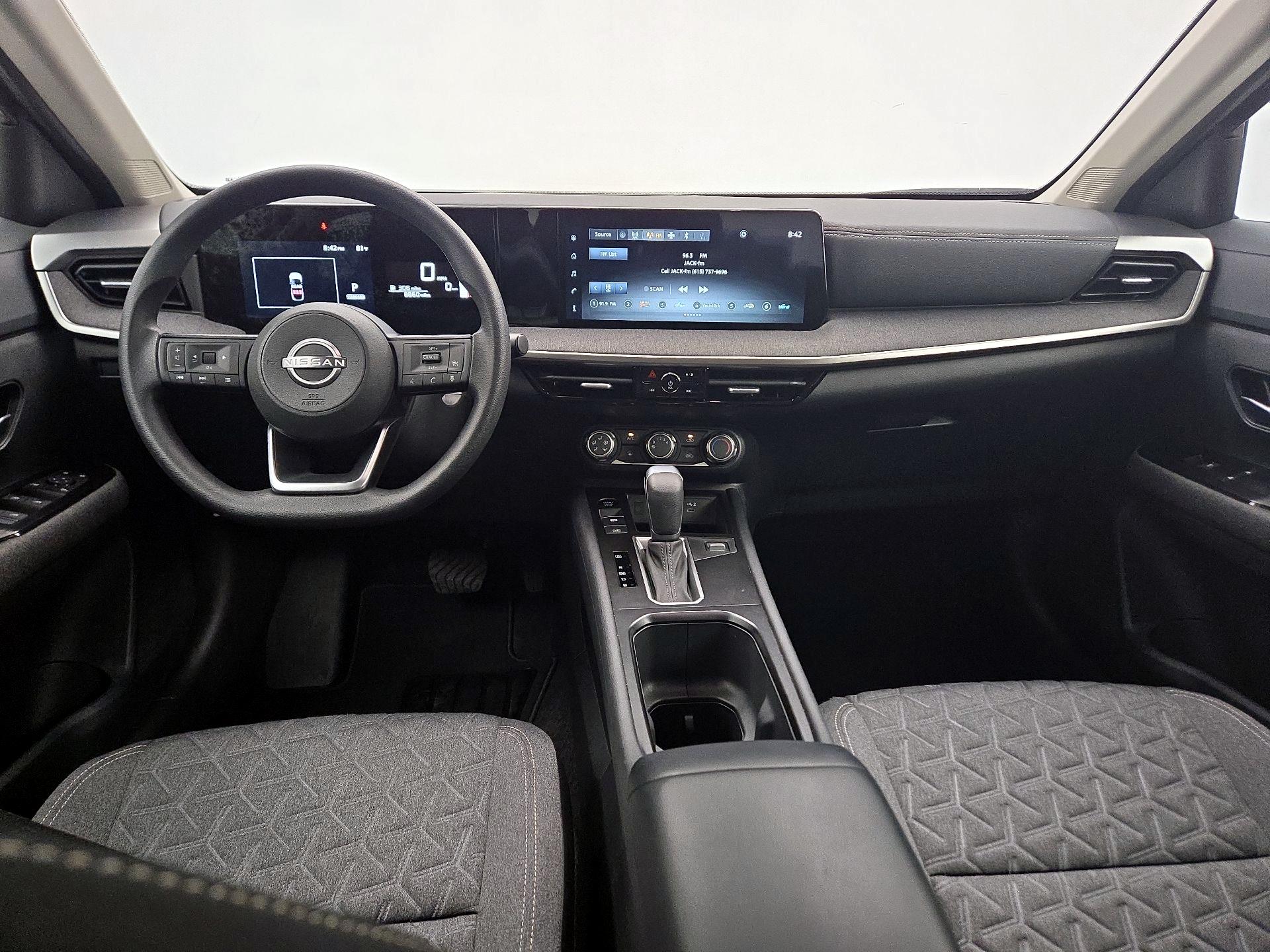 Thumbnail: 2025 Nissan Kicks - 9