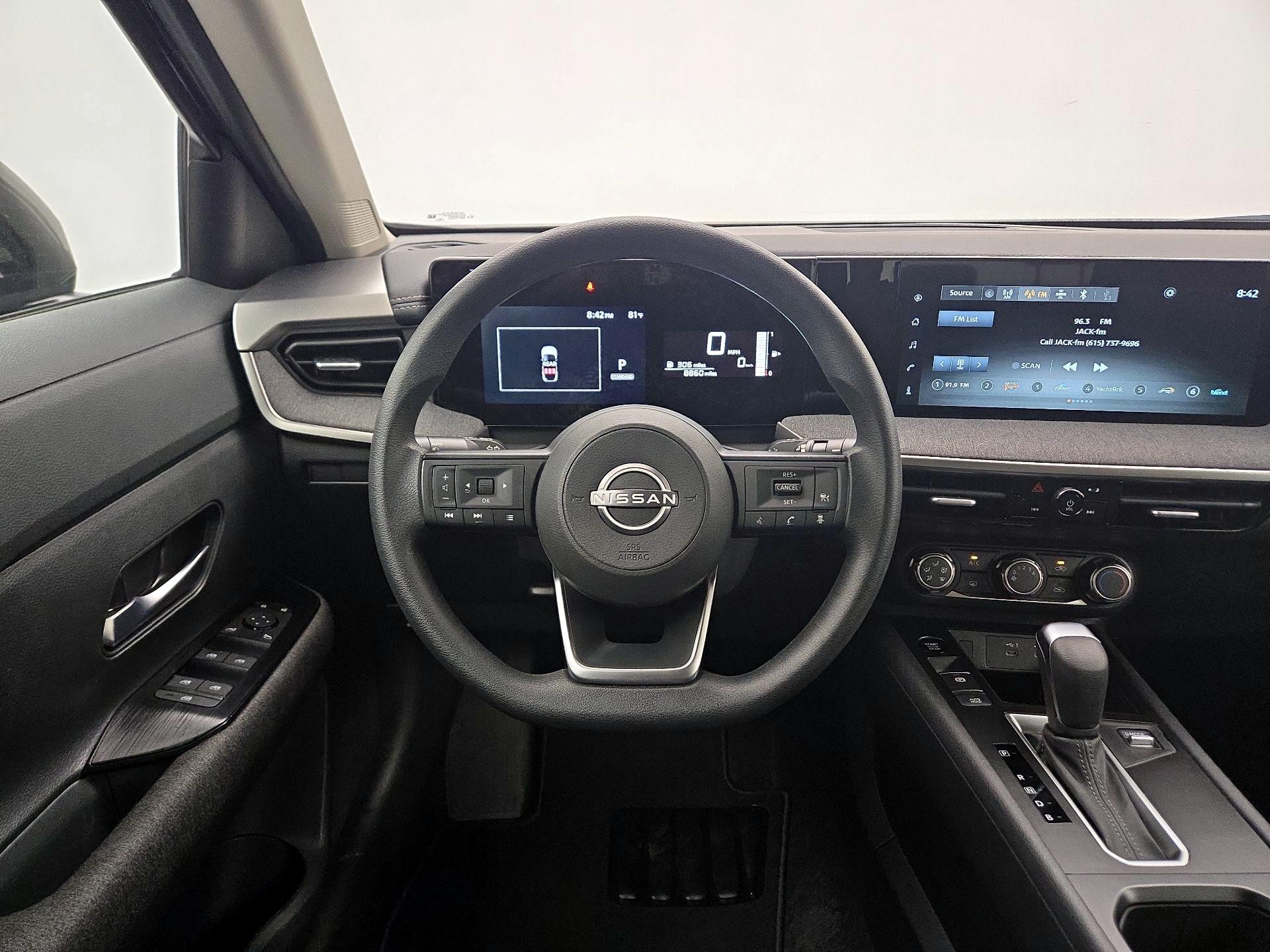 Thumbnail: 2025 Nissan Kicks - 10