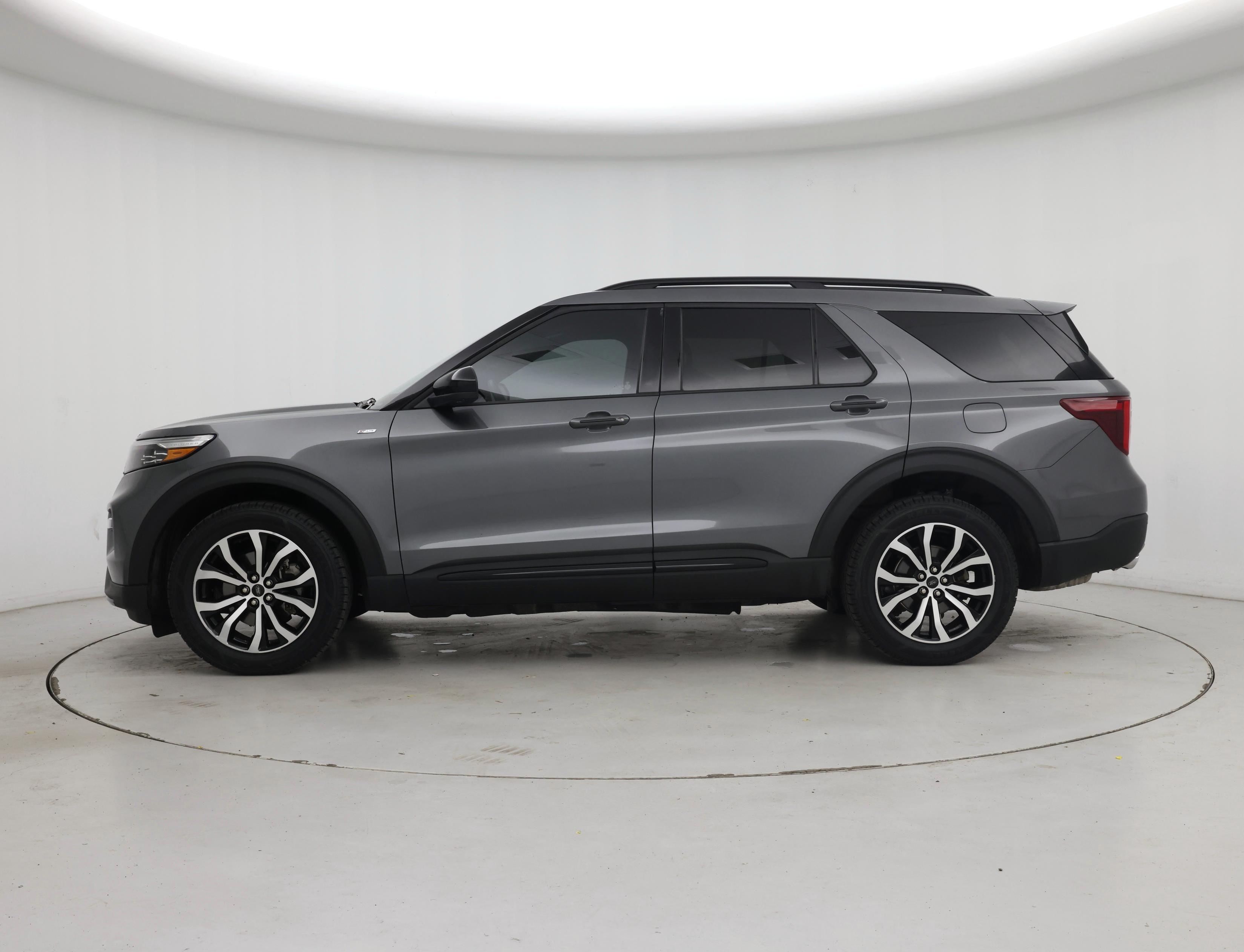 Thumbnail: 2023 Ford Explorer - 3