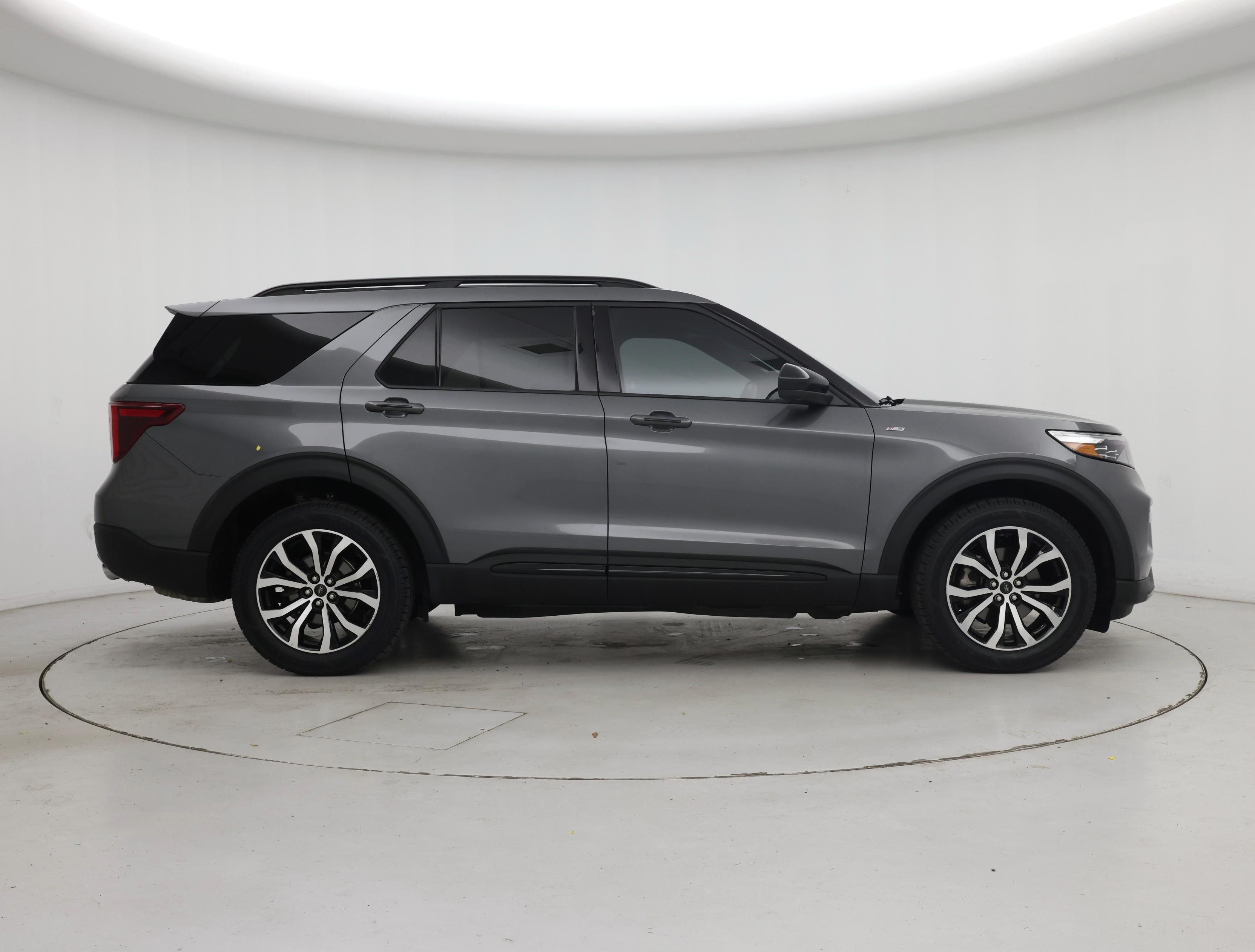 Thumbnail: 2023 Ford Explorer - 7