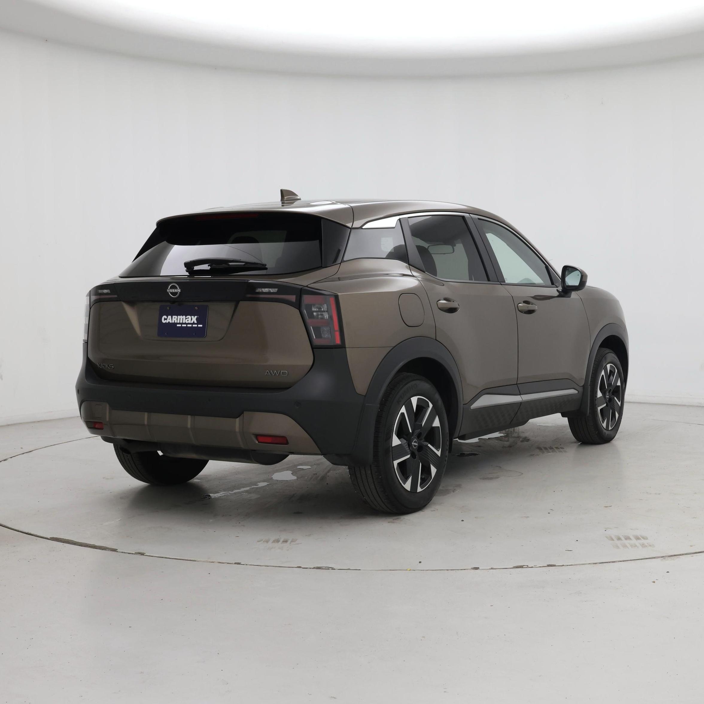 Thumbnail: 2025 Nissan Kicks - 8