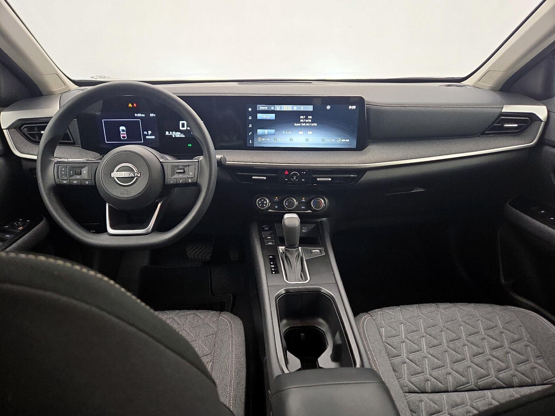 Thumbnail: 2025 Nissan Kicks - 9