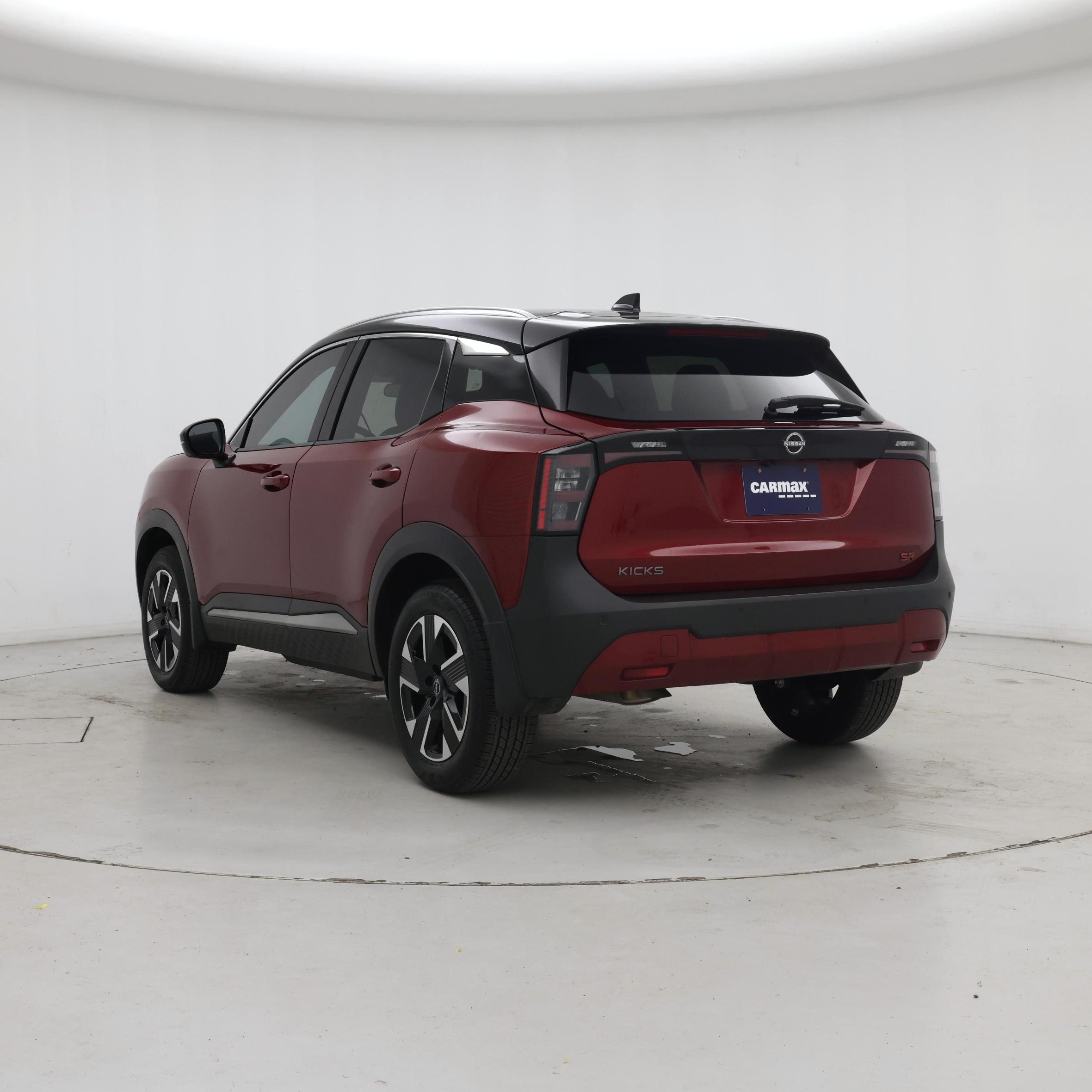 Thumbnail: 2025 Nissan Kicks - 2