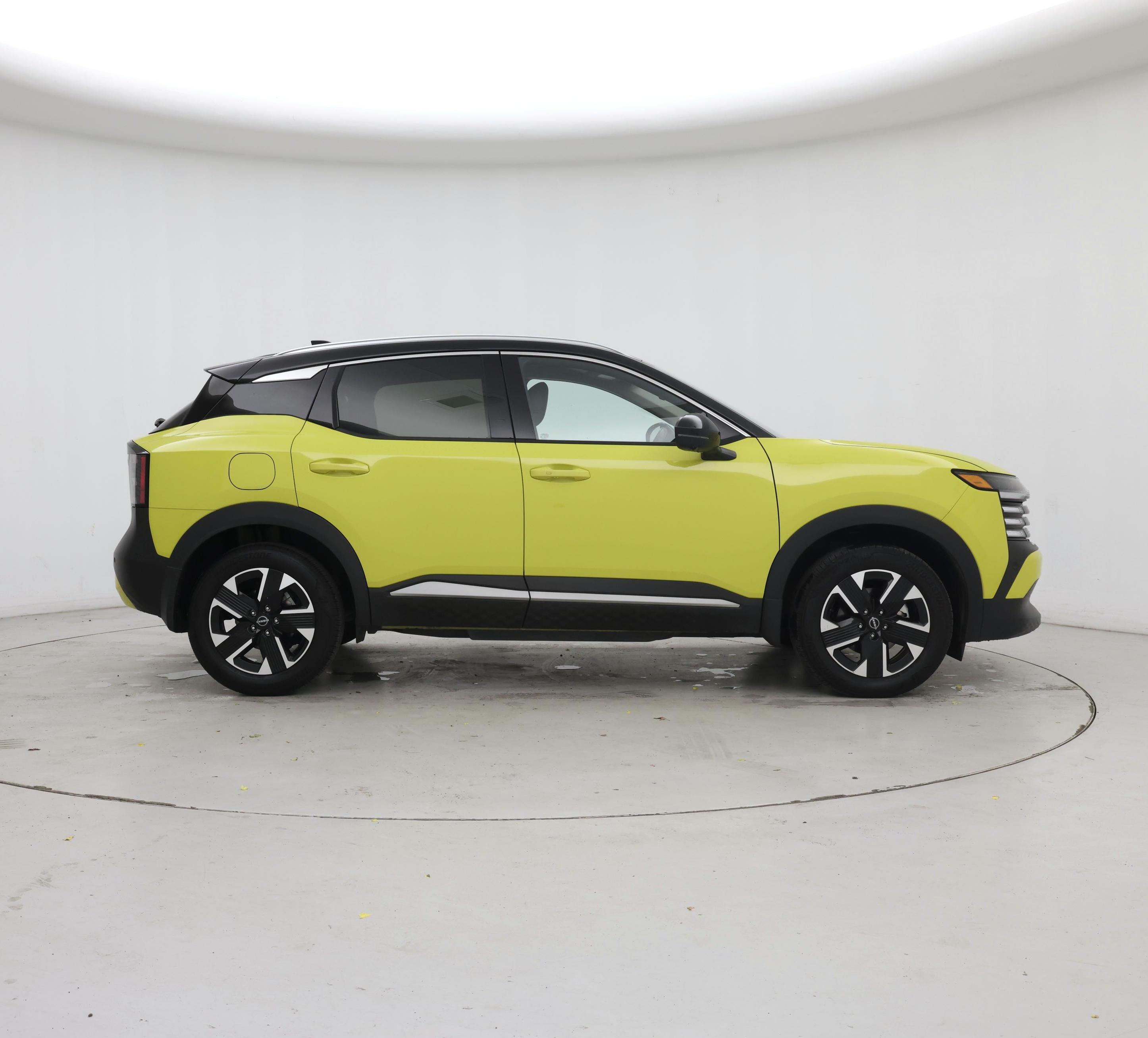 Thumbnail: 2025 Nissan Kicks - 7