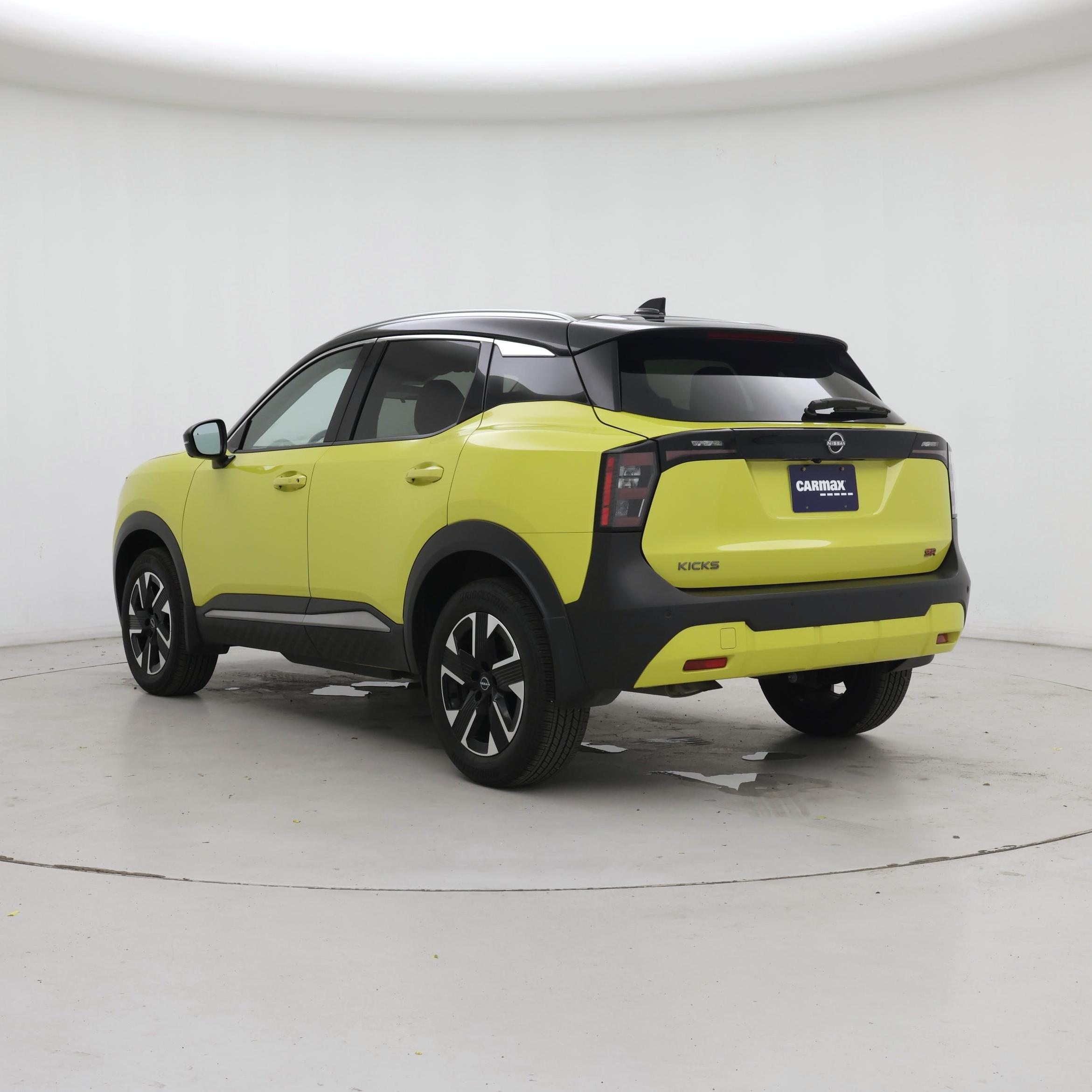 Thumbnail: 2025 Nissan Kicks - 2