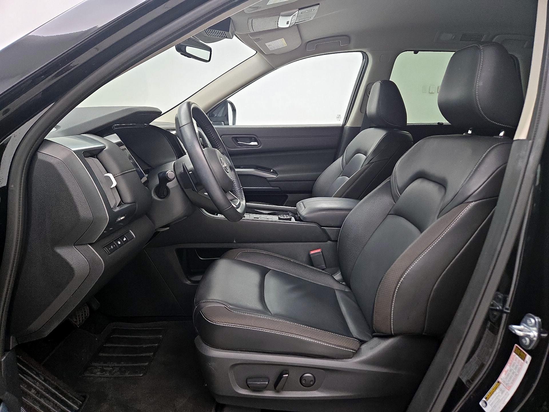 Thumbnail: 2025 Nissan Pathfinder - 11