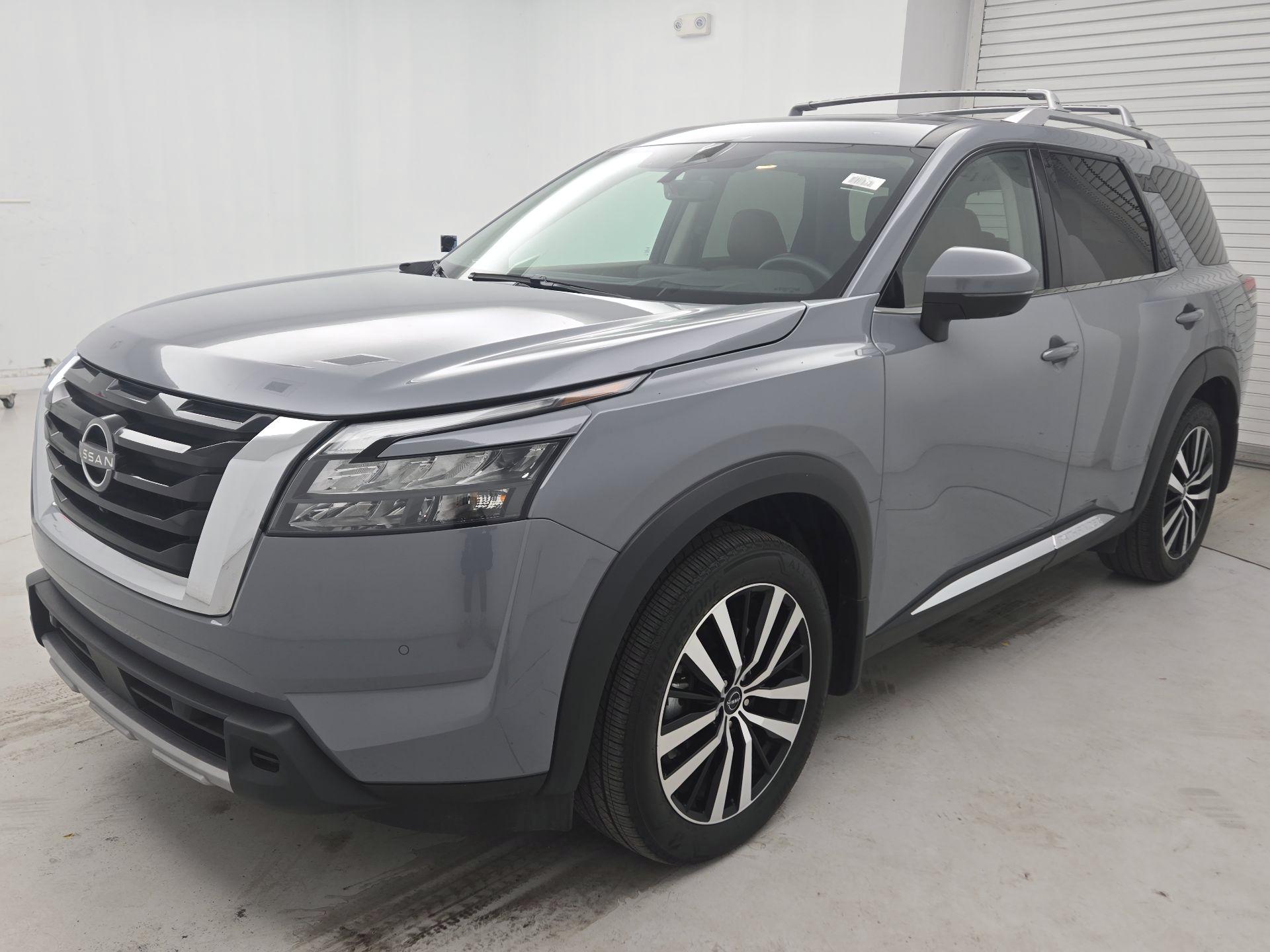 Thumbnail: 2025 Nissan Pathfinder - 3