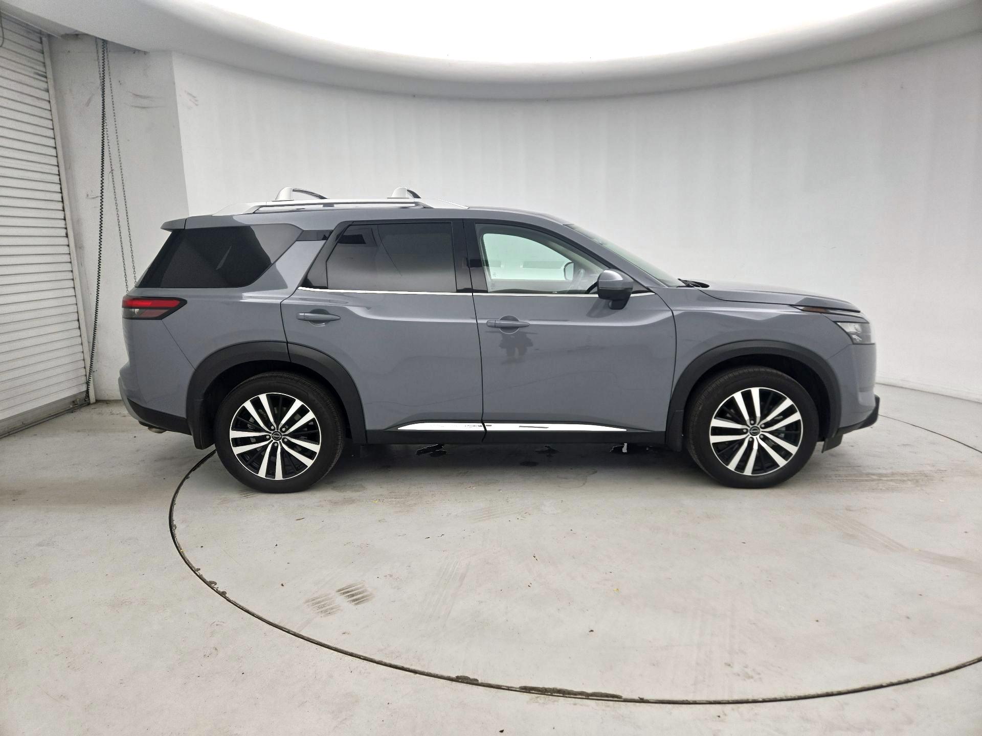 Thumbnail: 2025 Nissan Pathfinder - 4