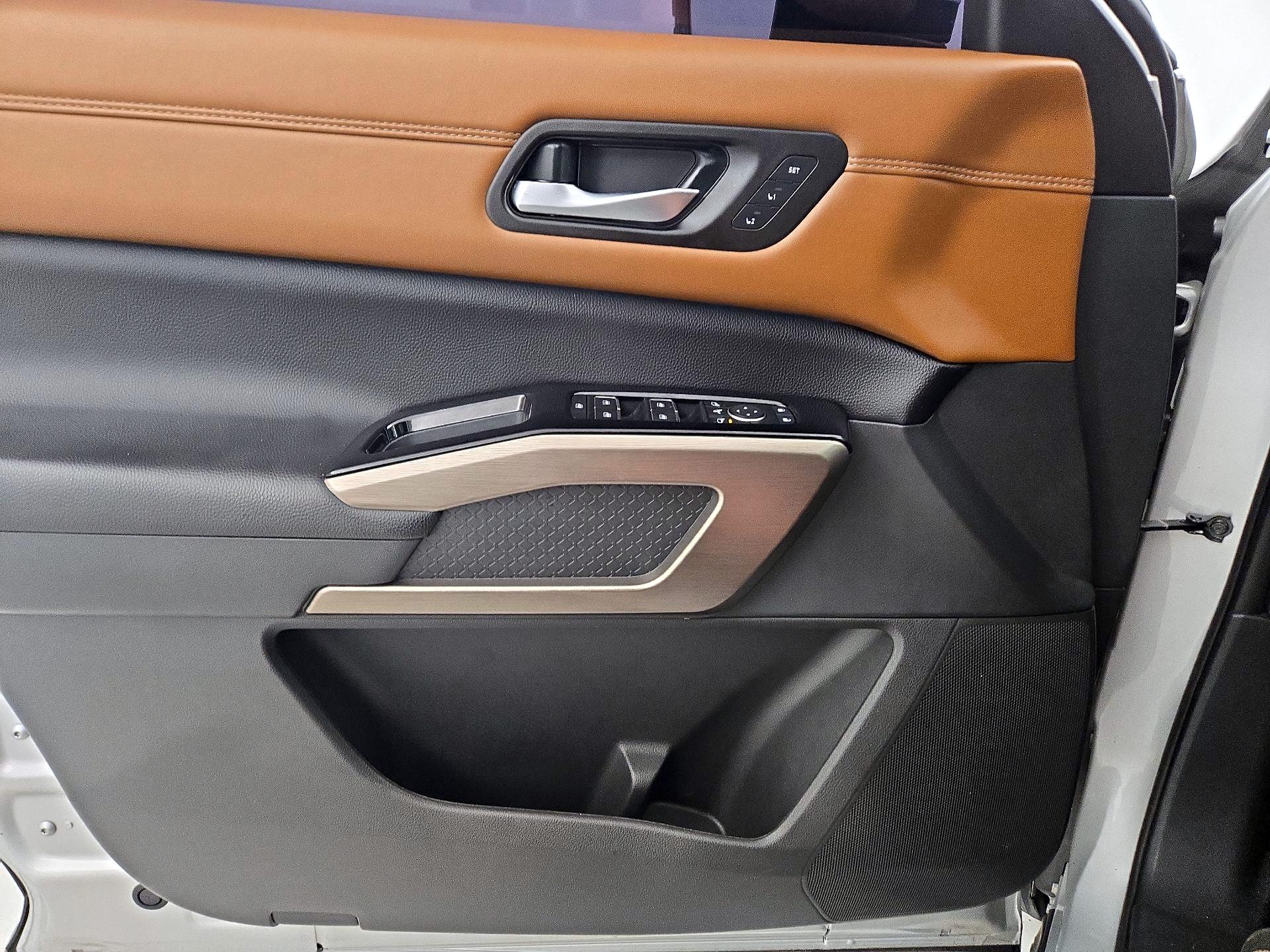Thumbnail: 2025 Nissan Pathfinder - 12