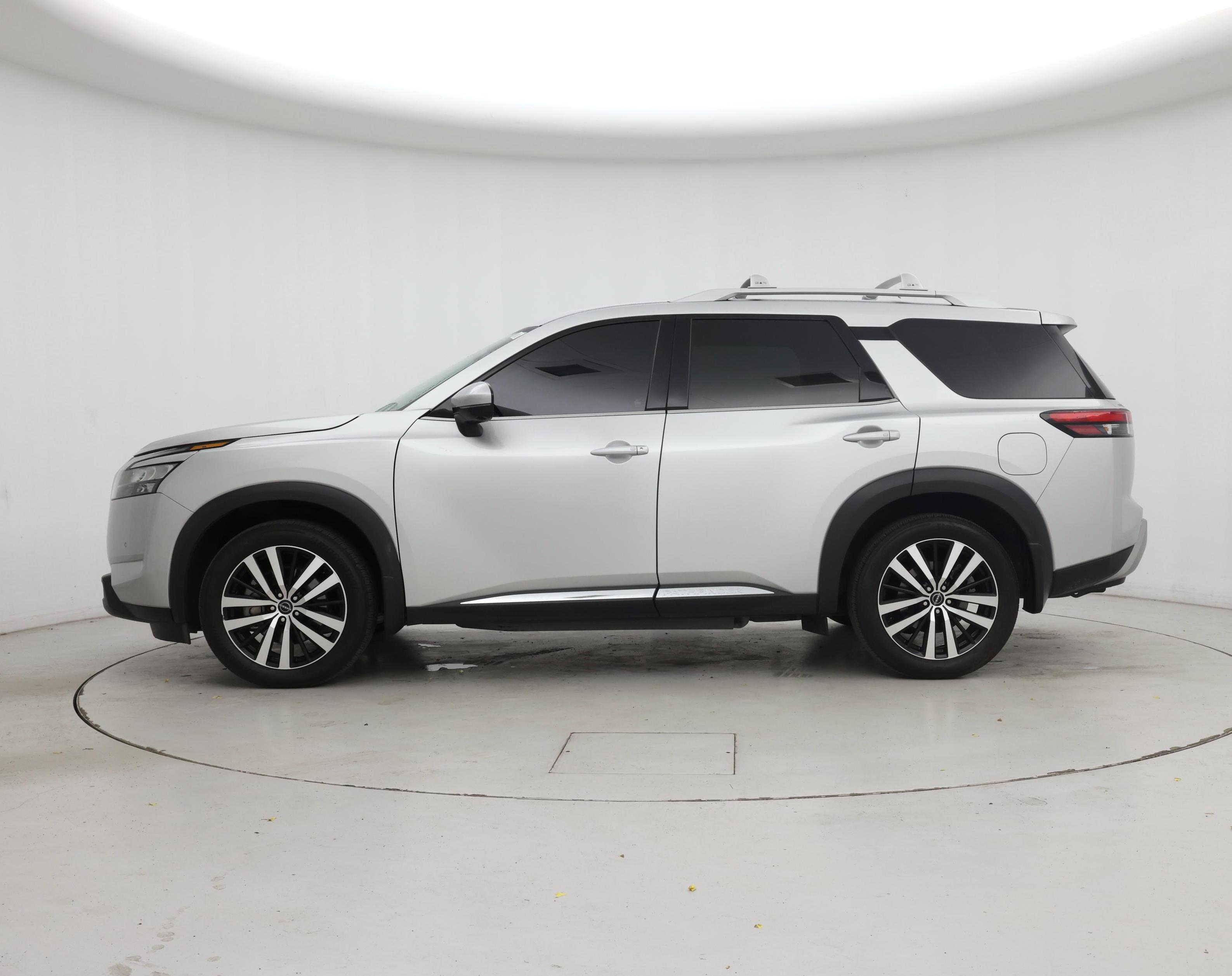 Thumbnail: 2025 Nissan Pathfinder - 3
