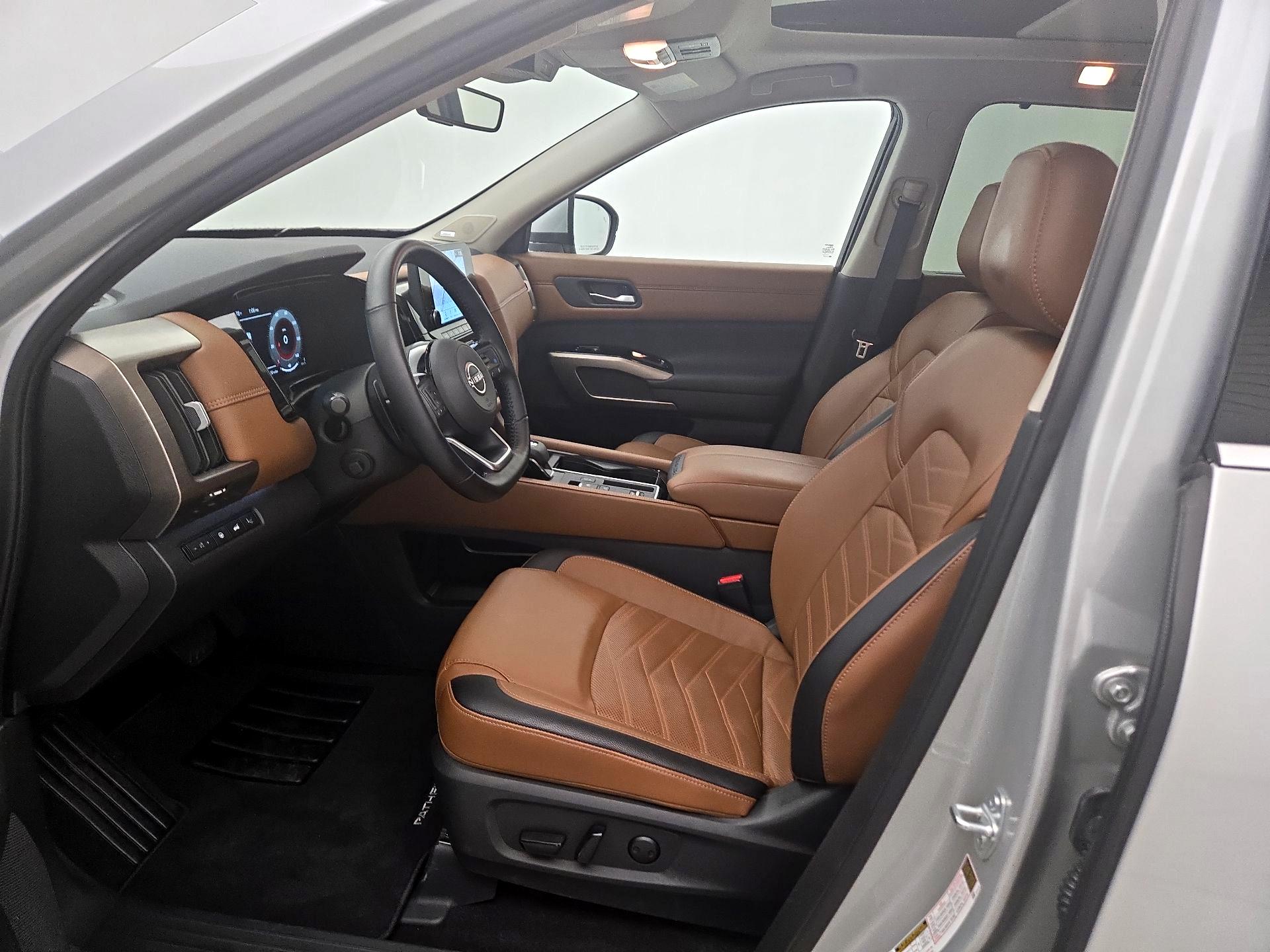 Thumbnail: 2025 Nissan Pathfinder - 11