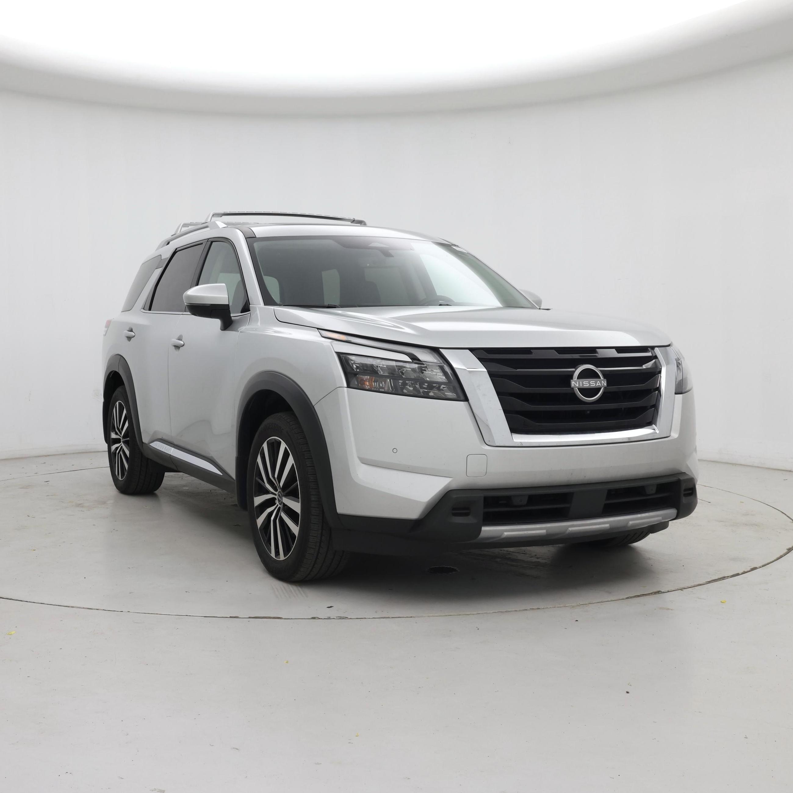 Silver 2025 Nissan Pathfinder SUV / Crossover Front-Wheel Drive Automatic