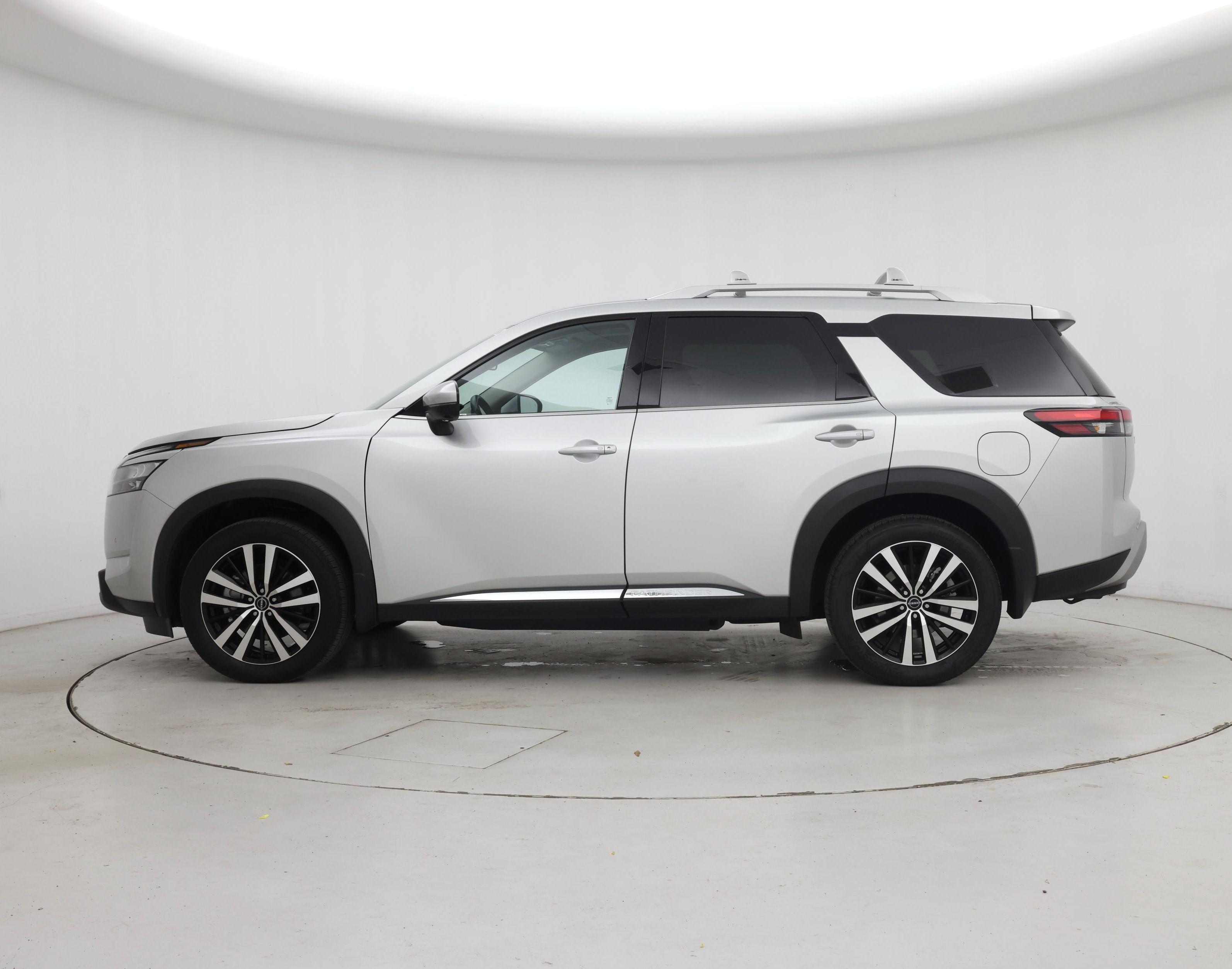 Thumbnail: 2025 Nissan Pathfinder - 3