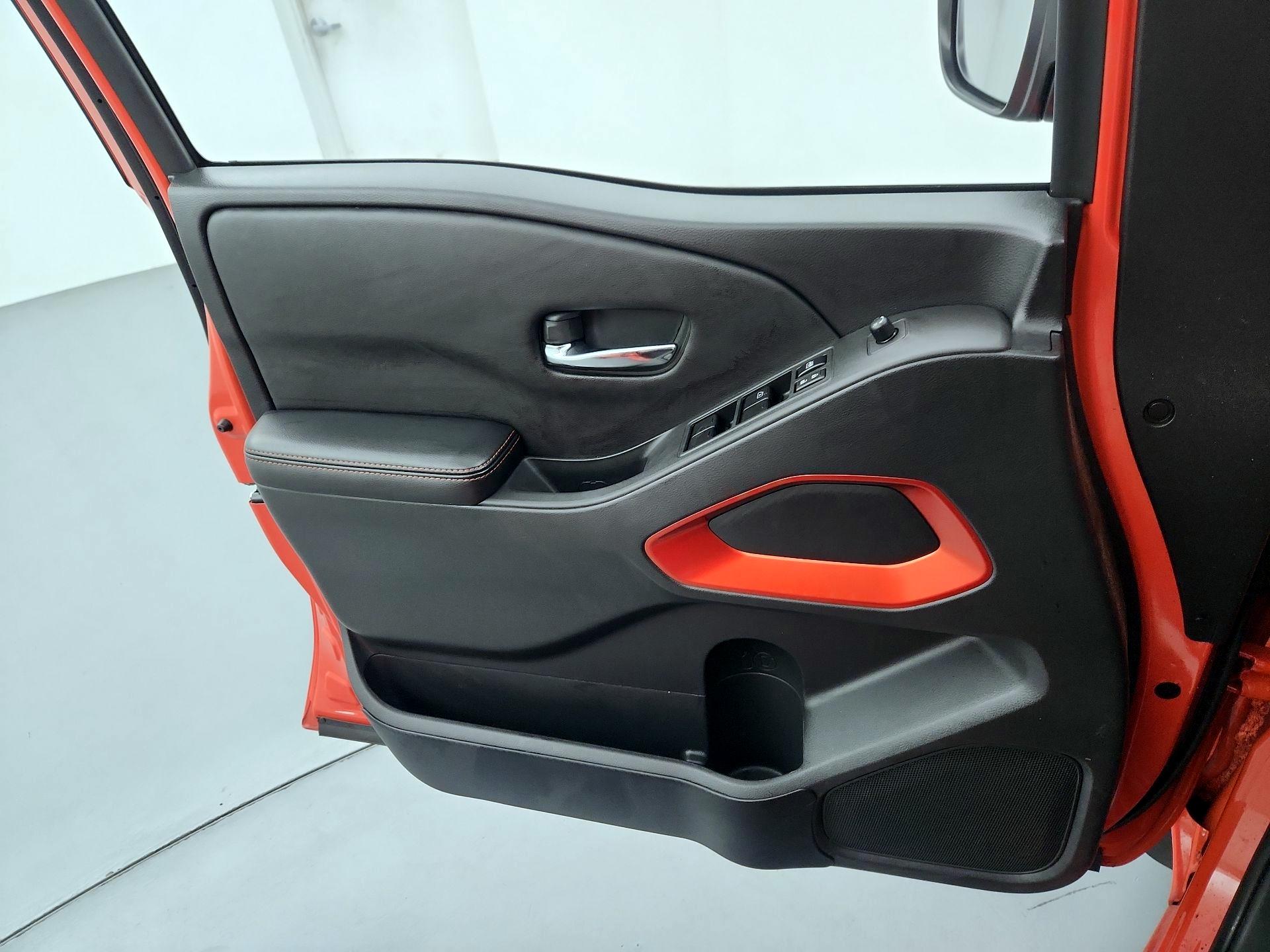 Thumbnail: 2025 Nissan Frontier - 12
