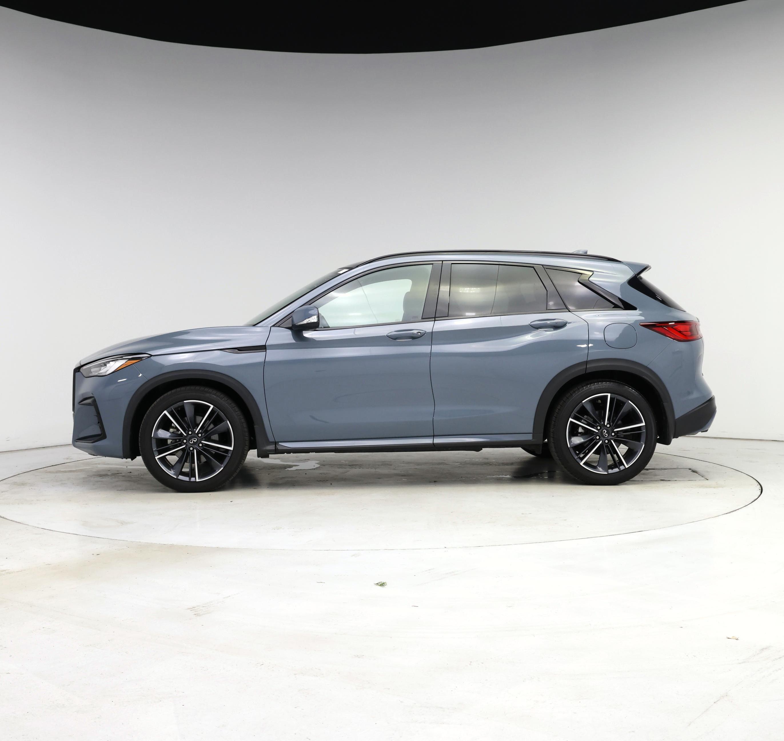 Thumbnail: 2025 INFINITI QX50 - 3