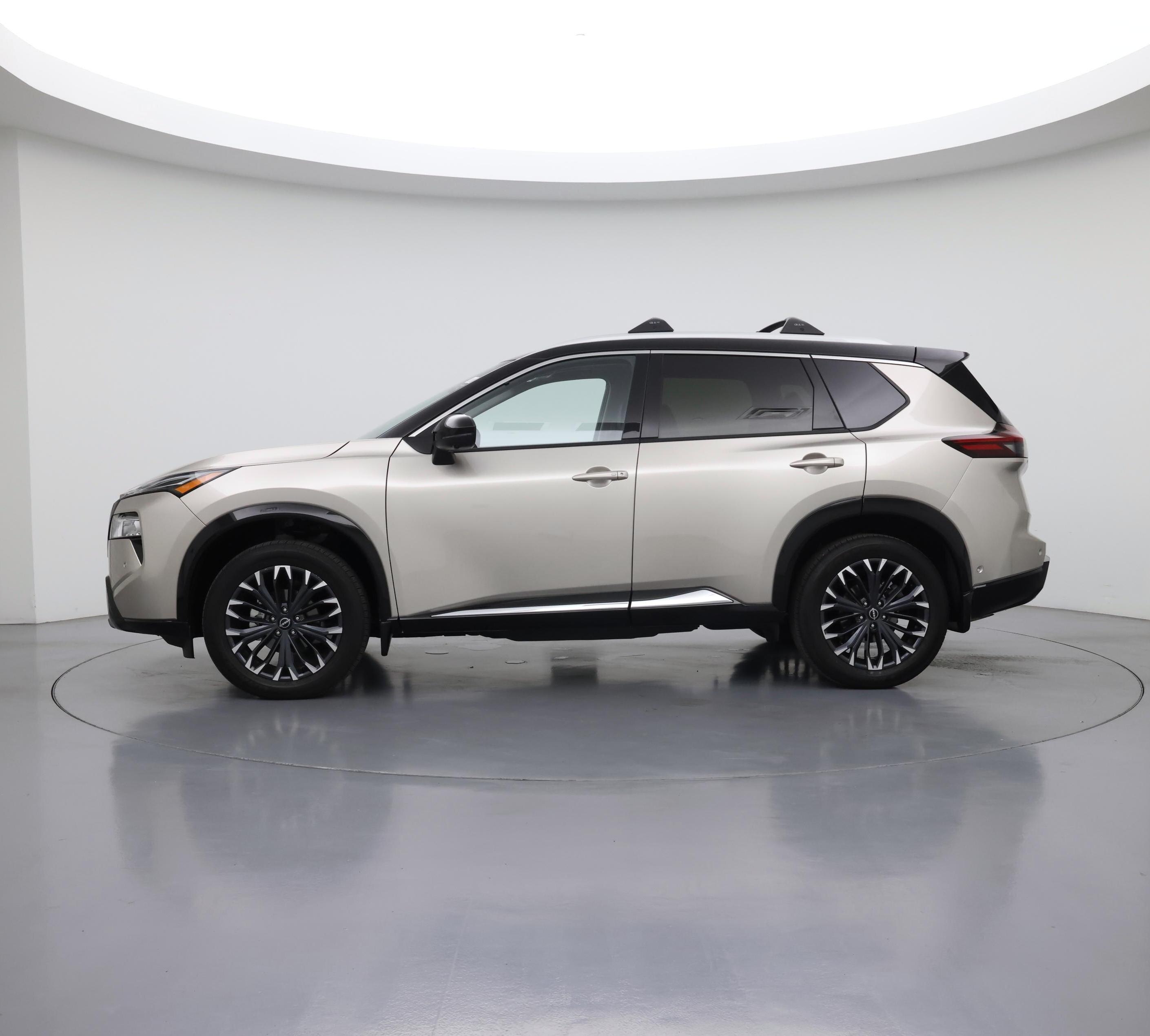 Thumbnail: 2025 Nissan Rogue - 3
