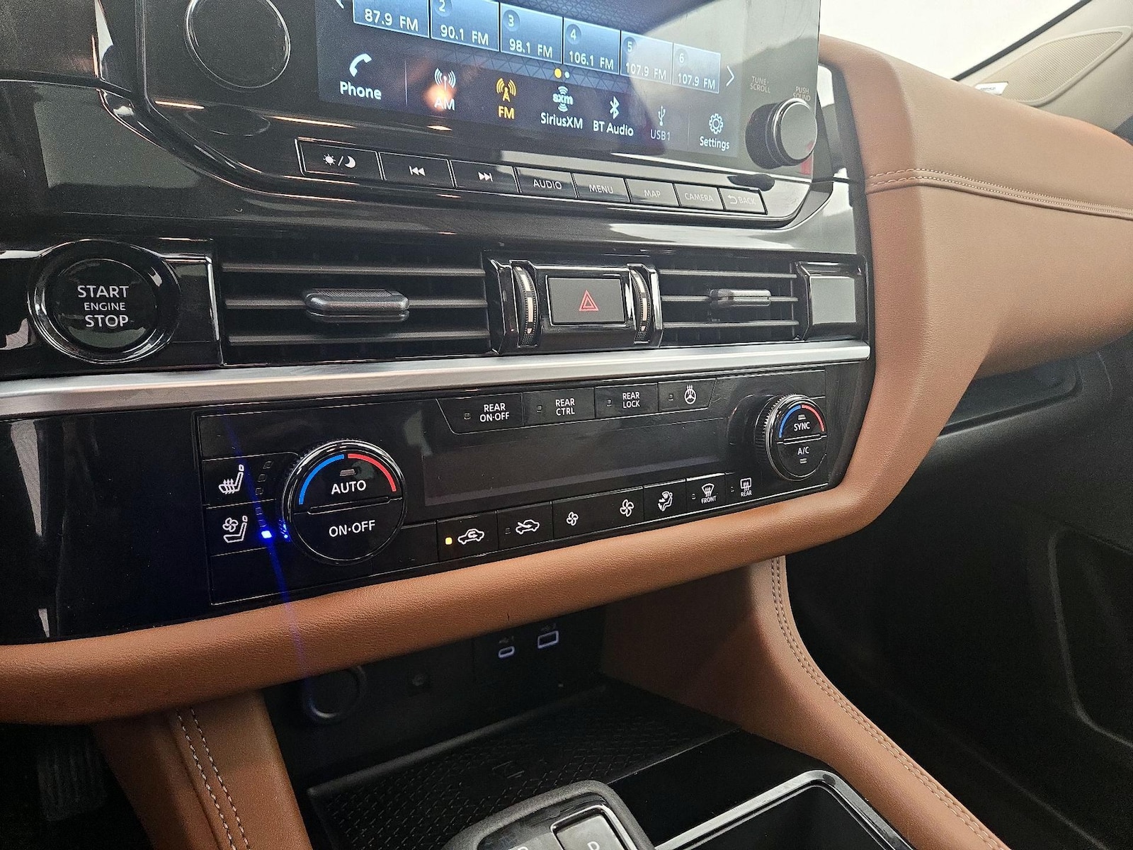 2025 Nissan Pathfinder Platinum - Photo 18
