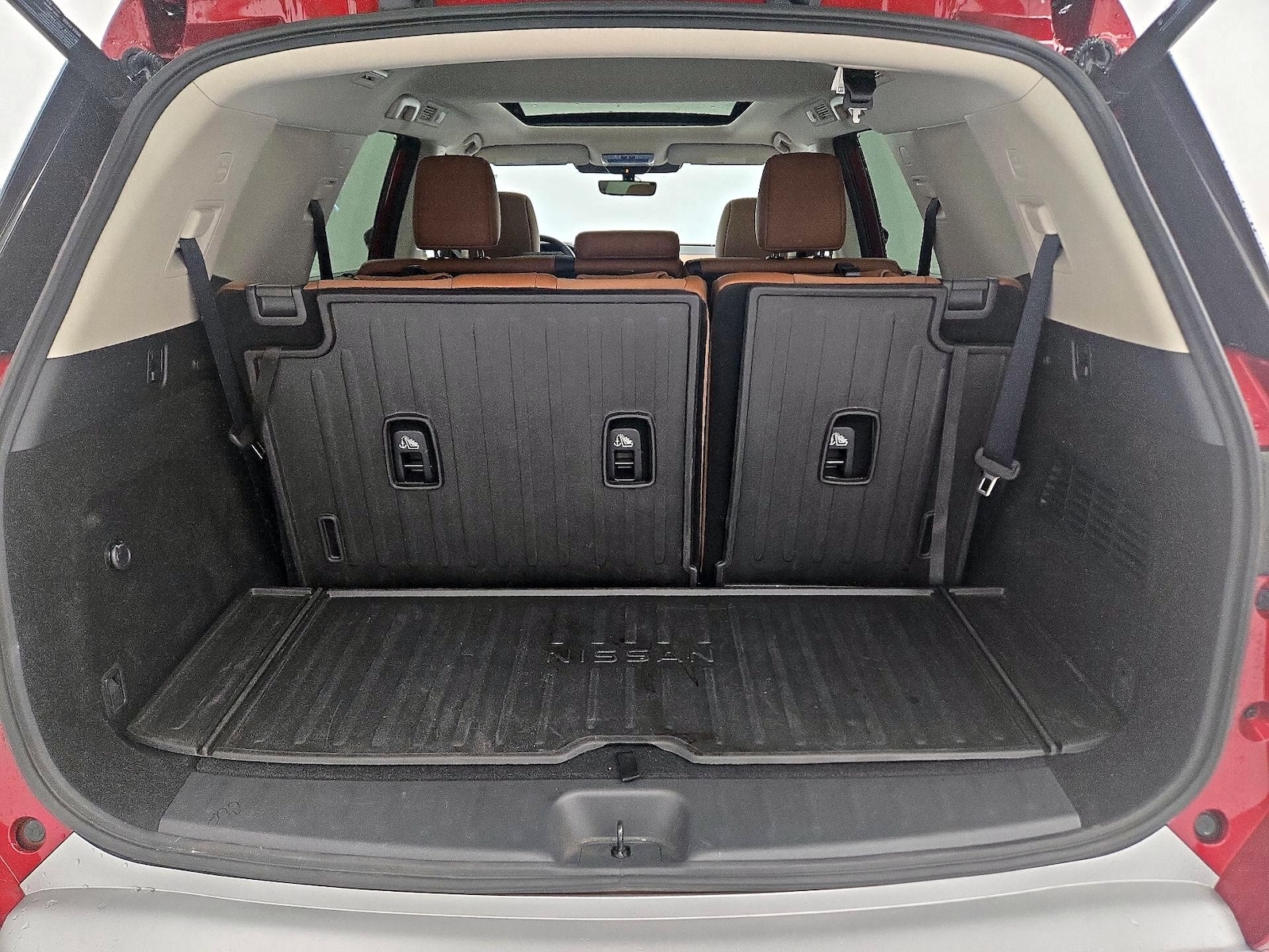 2025 Nissan Pathfinder Platinum - Photo 24
