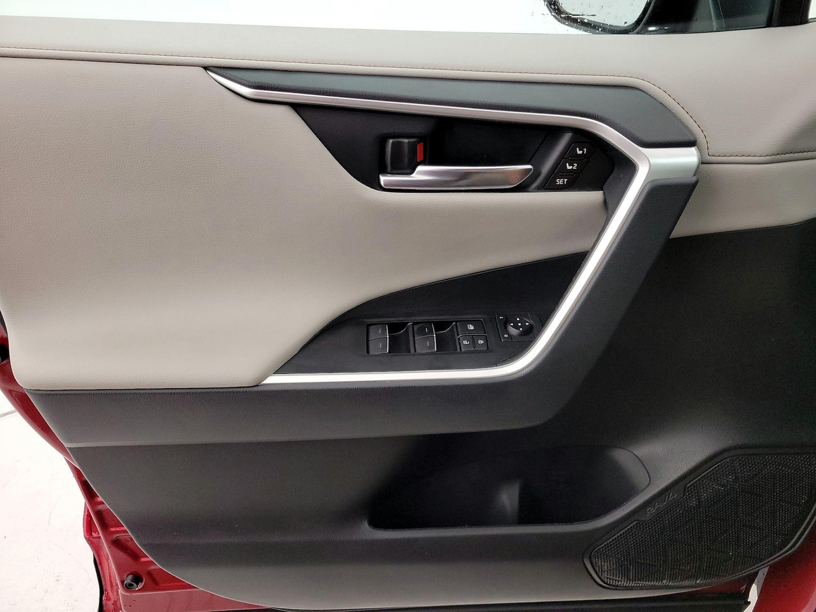2024 Toyota RAV4 Limited - Photo 13