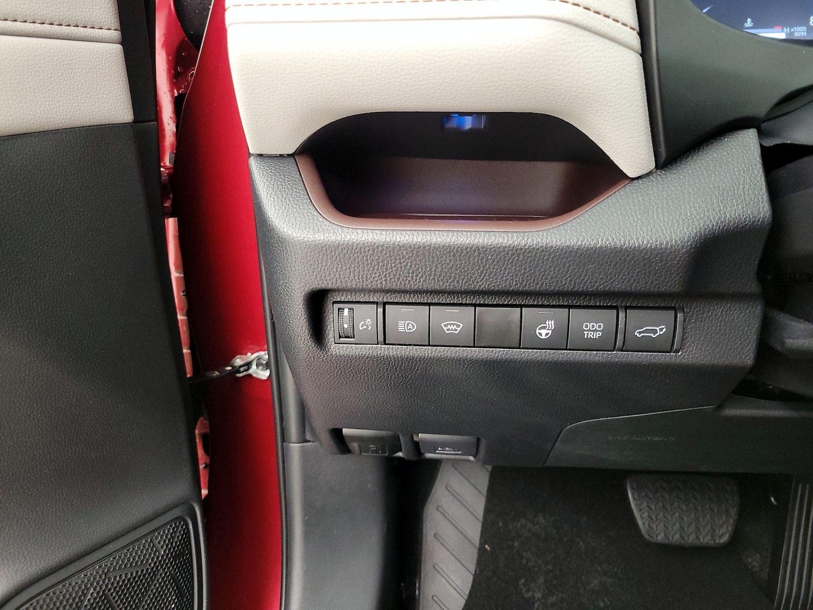 2024 Toyota RAV4 Limited - Photo 14