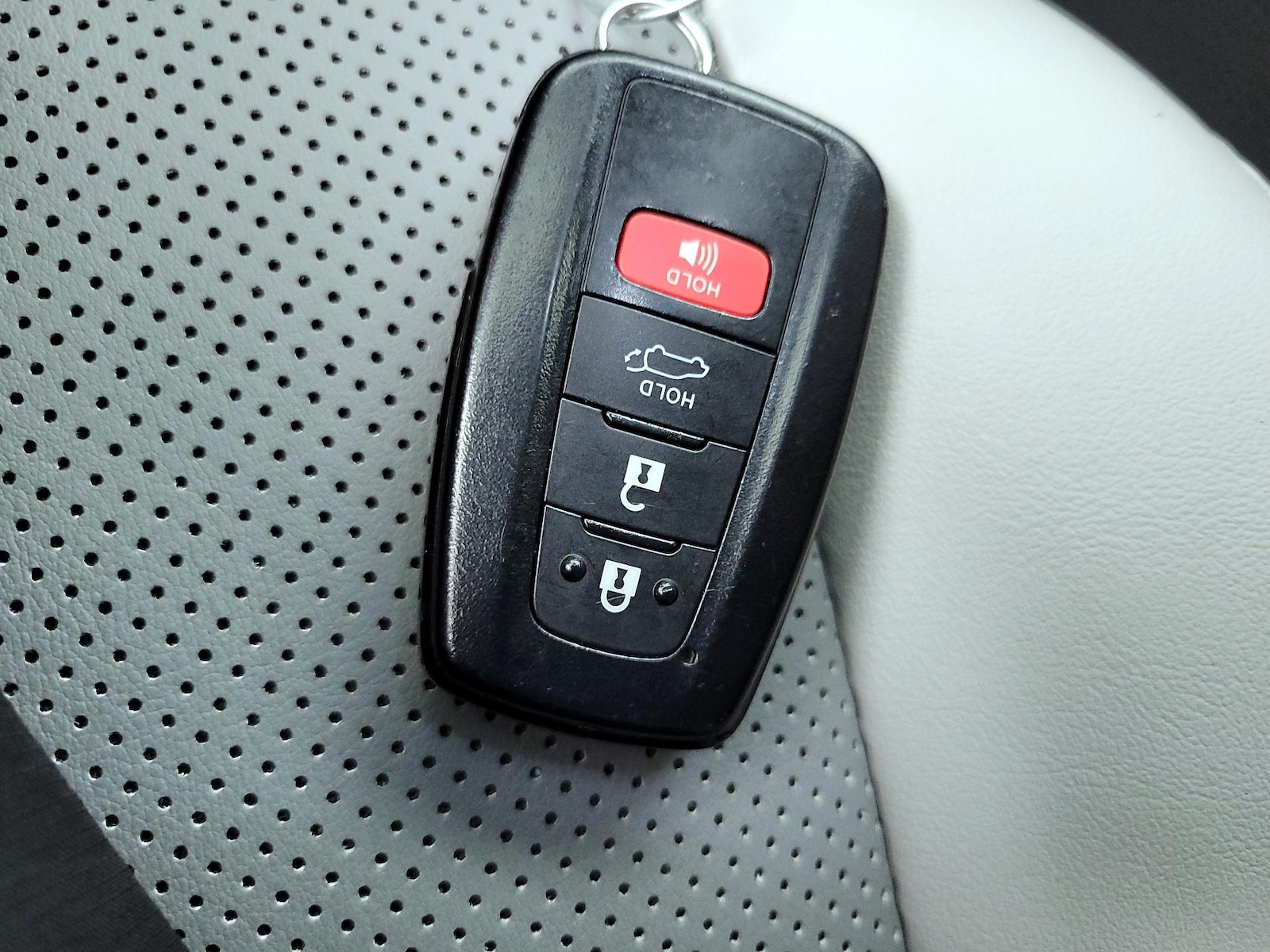 2024 Toyota RAV4 Limited - Photo 25