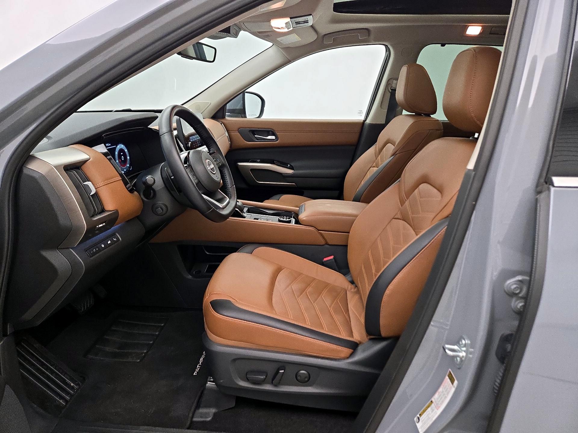 Thumbnail: 2025 Nissan Pathfinder - 11