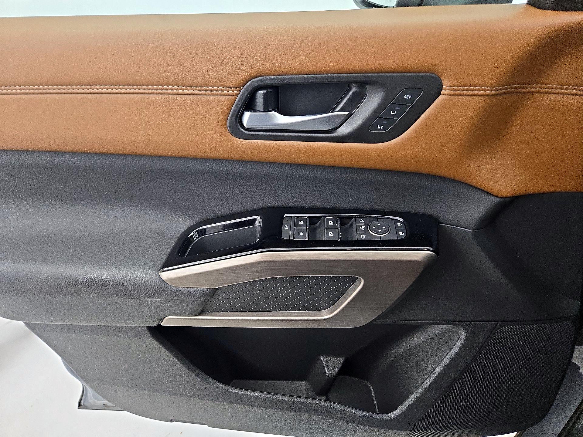 Thumbnail: 2025 Nissan Pathfinder - 12