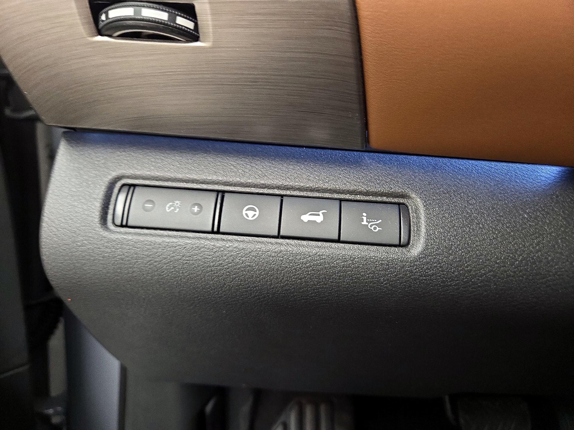 Thumbnail: 2025 Nissan Pathfinder - 13