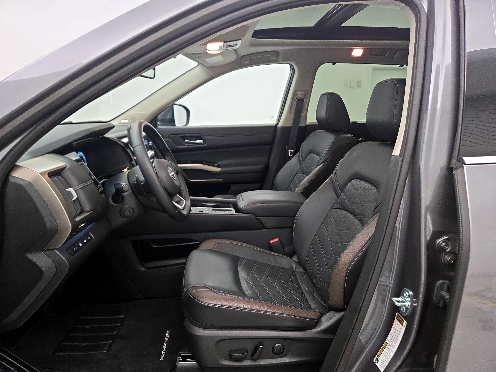 Thumbnail: 2025 Nissan Pathfinder - 11