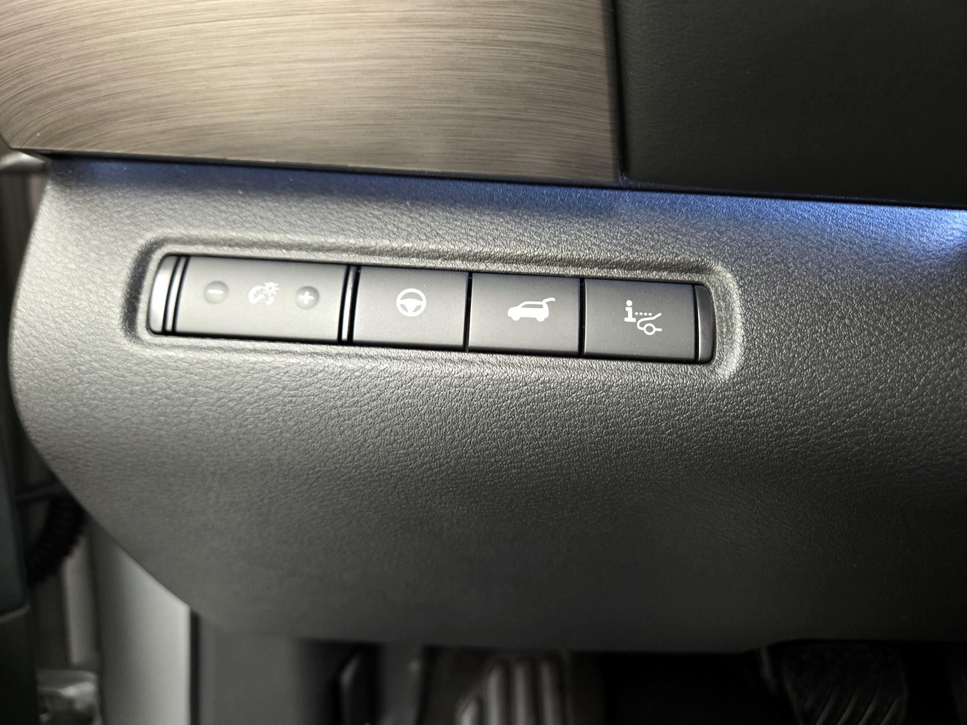 Thumbnail: 2025 Nissan Pathfinder - 13