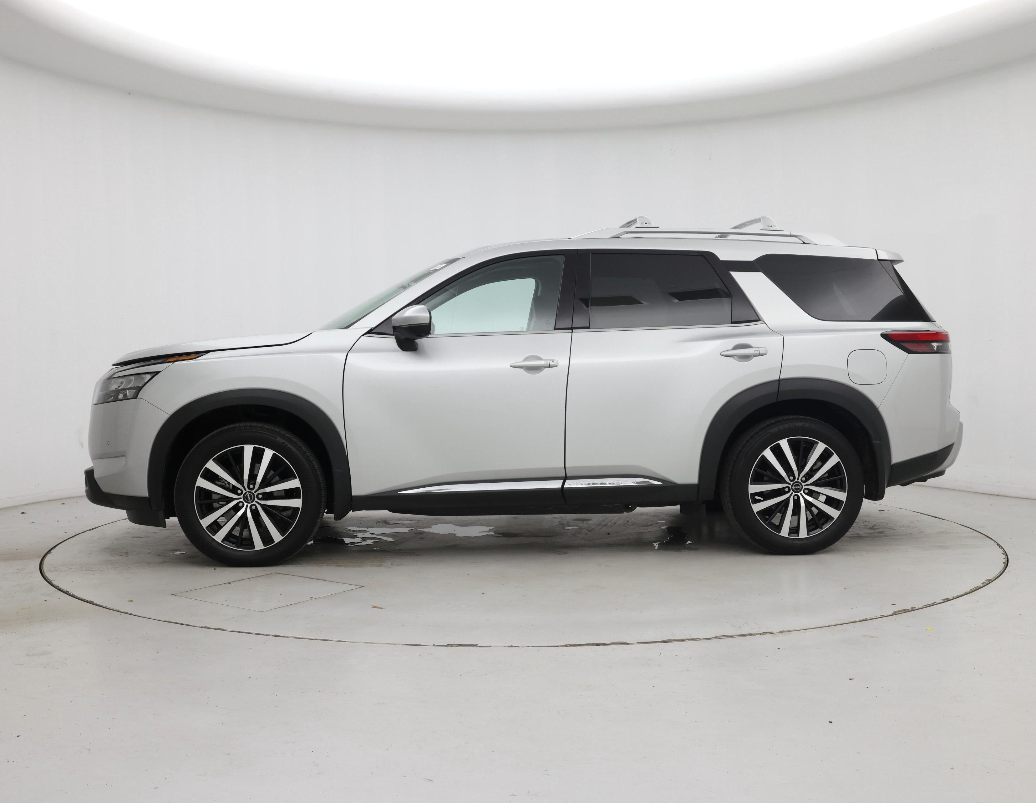 Thumbnail: 2025 Nissan Pathfinder - 3