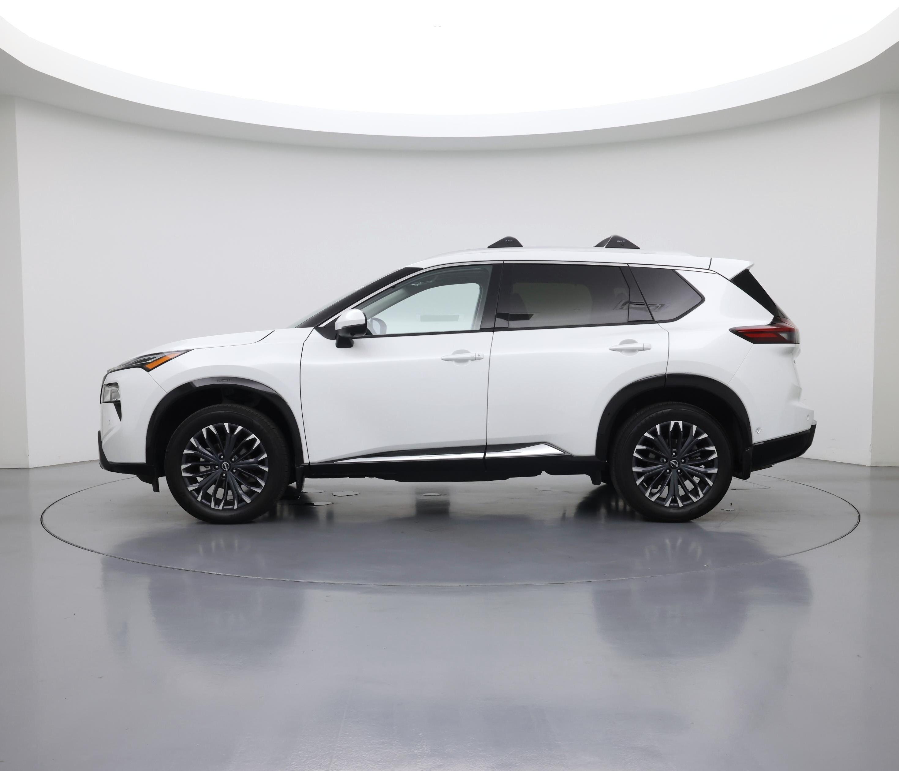 Thumbnail: 2026 Nissan Rogue - 3