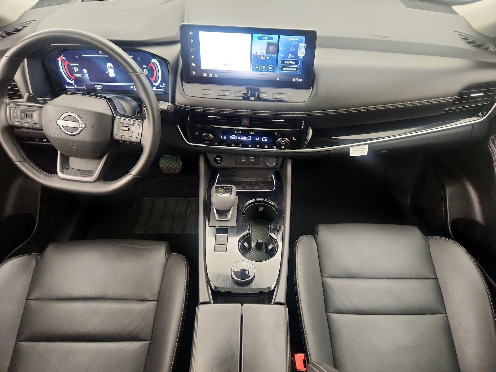 2025 Nissan Rogue SL - Photo 10