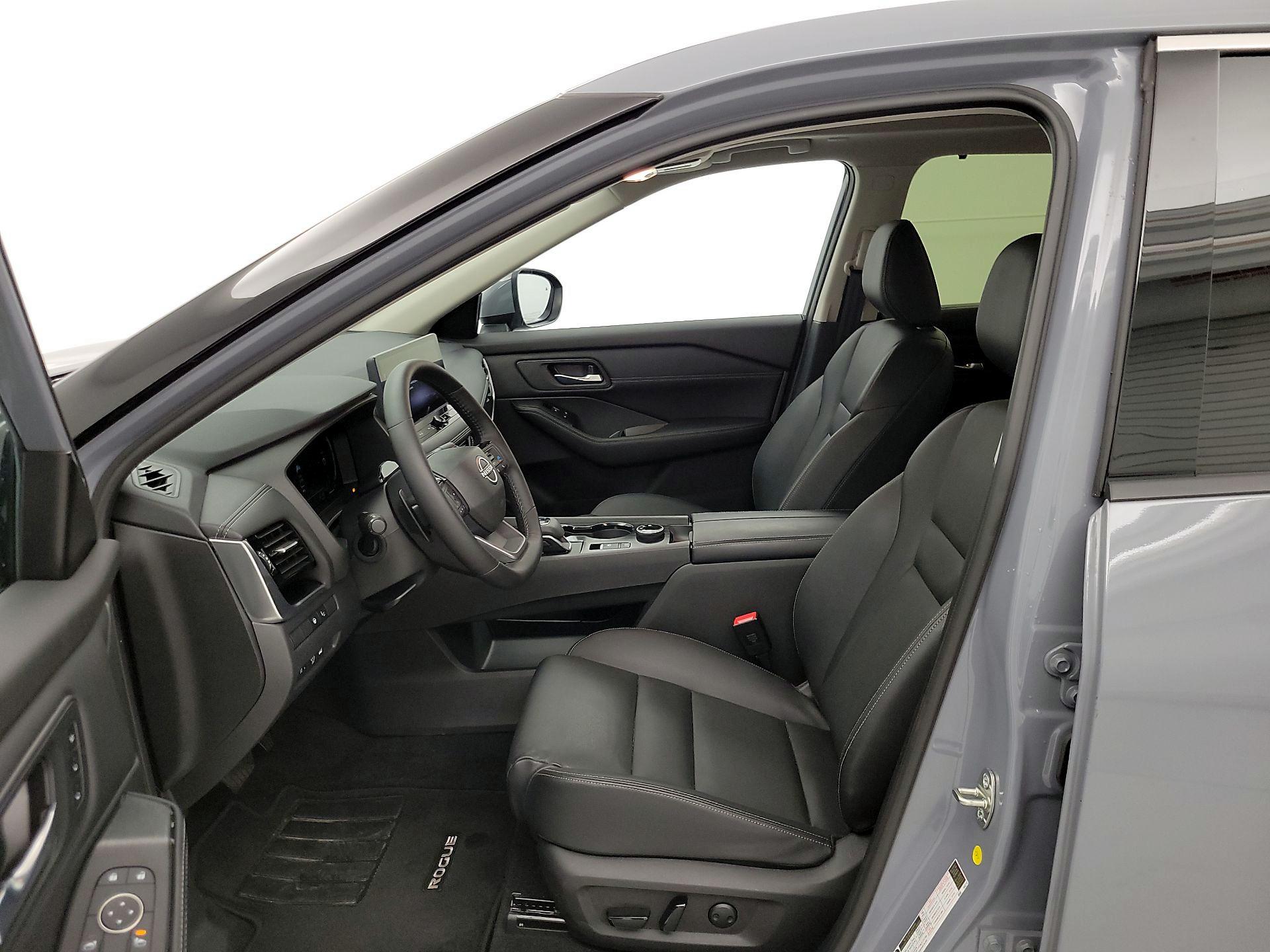 Thumbnail: 2025 Nissan Rogue - 11