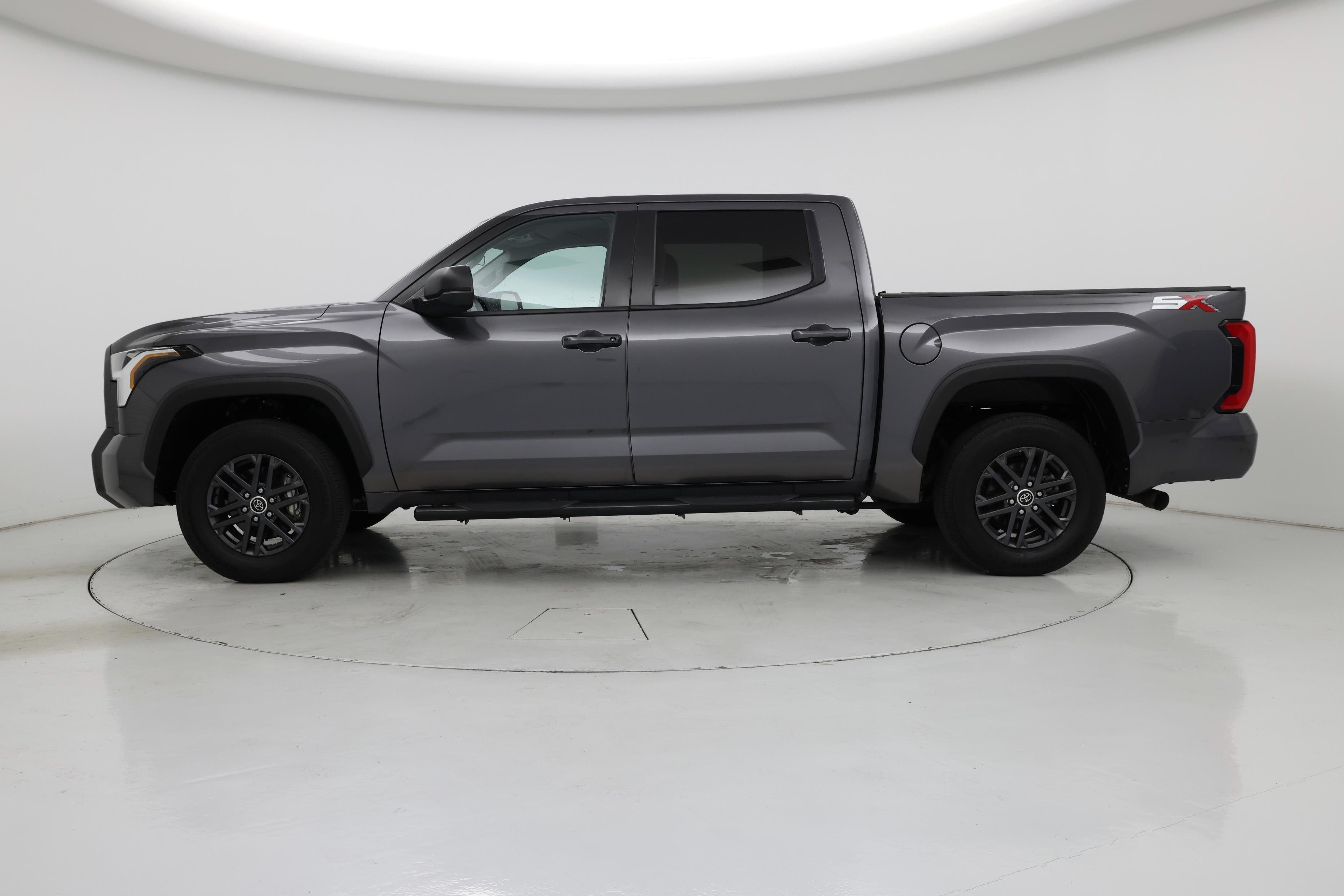 Thumbnail: 2024 Toyota Tundra - 3