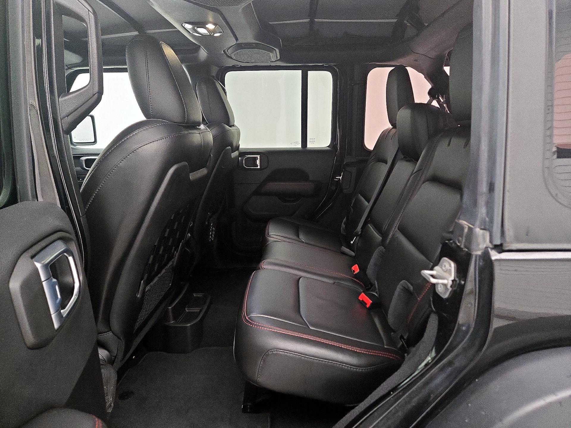 Thumbnail: 2022 Jeep Wrangler - 19