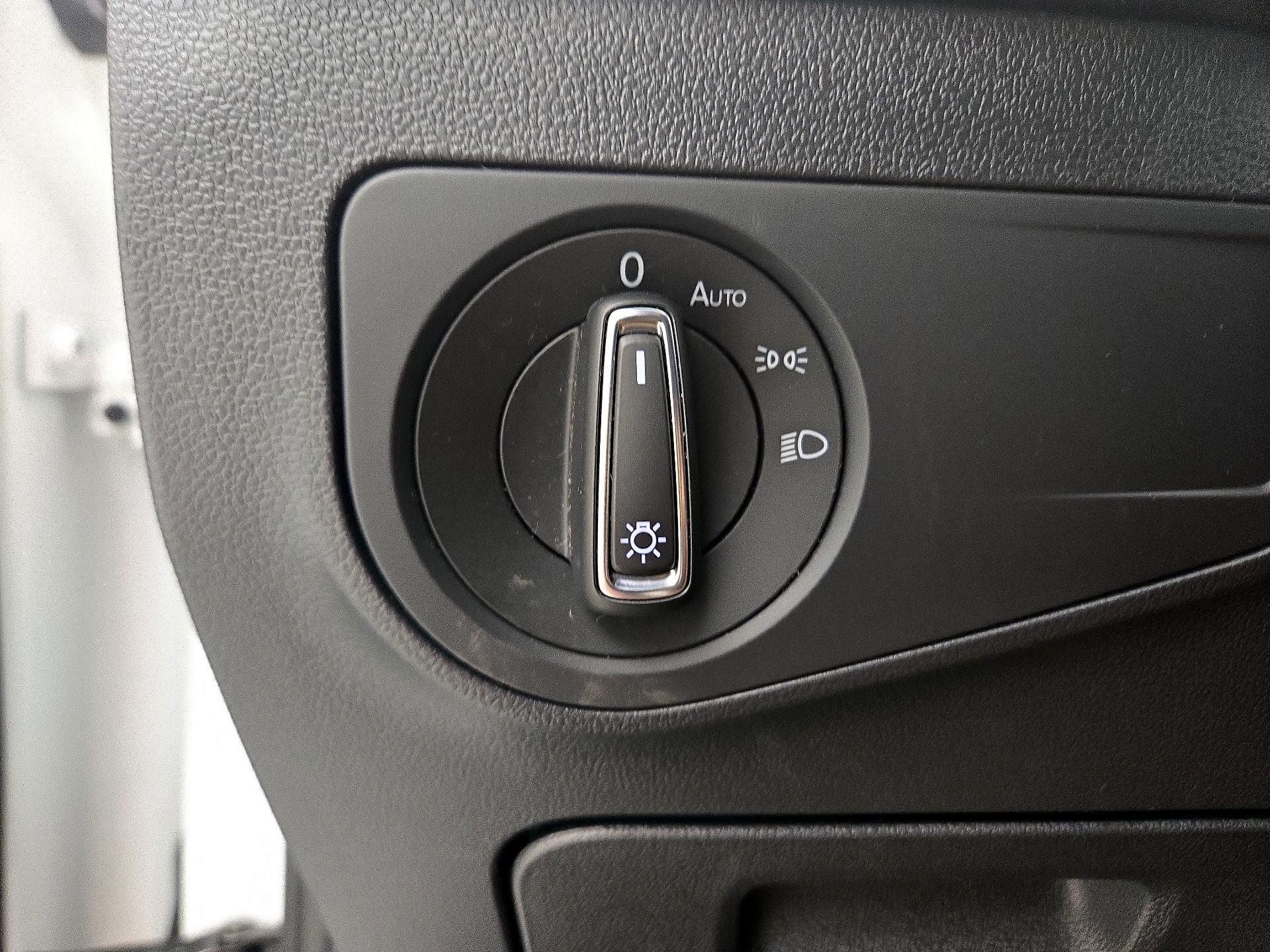 Thumbnail: 2024 Volkswagen Tiguan - 13