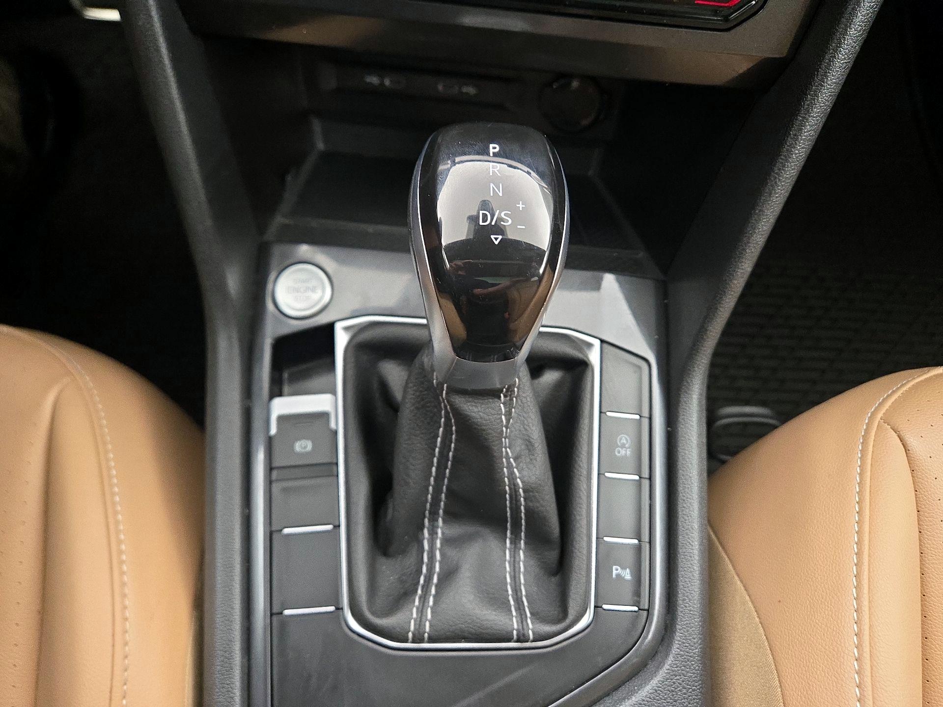Thumbnail: 2024 Volkswagen Tiguan - 17