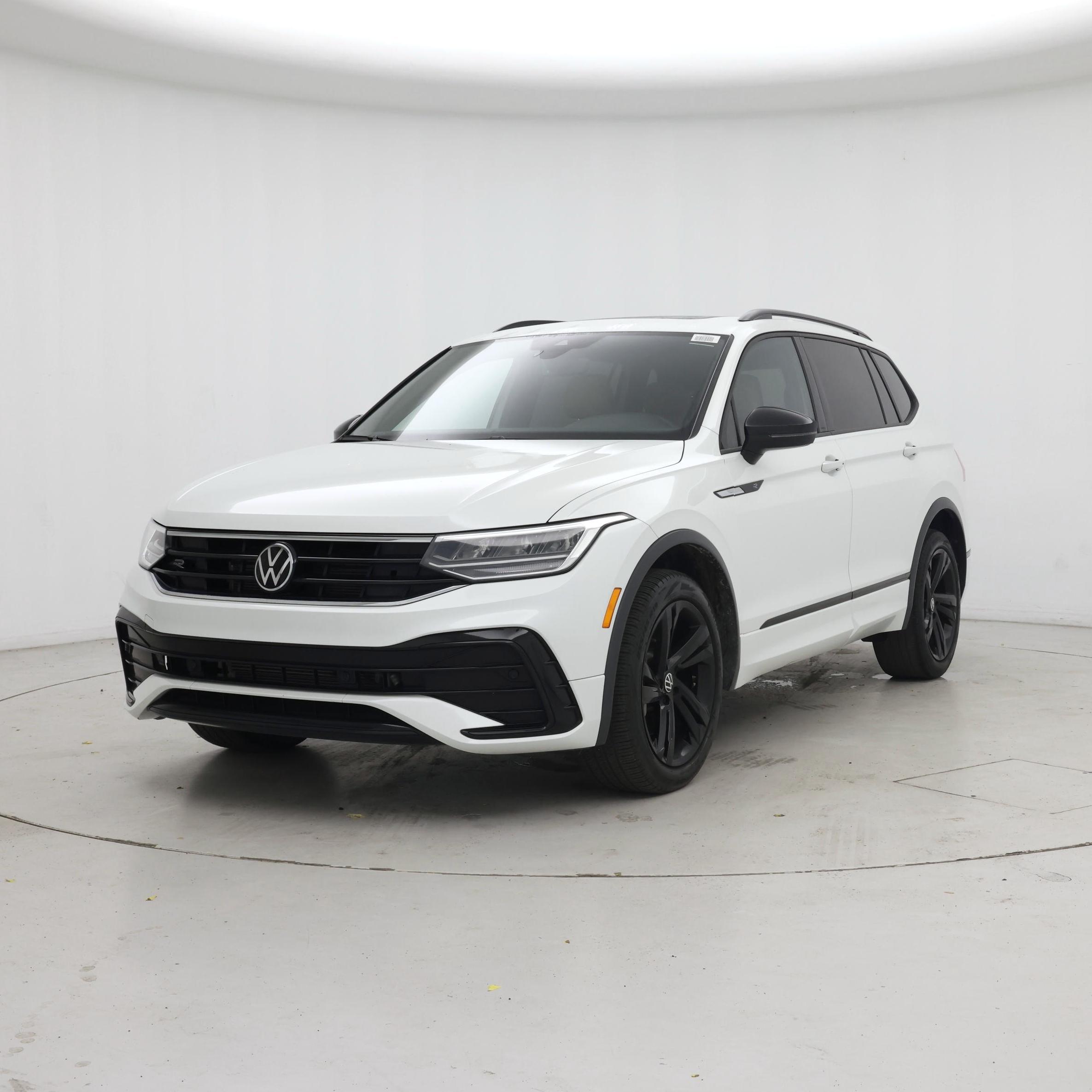 Thumbnail: 2024 Volkswagen Tiguan - 4