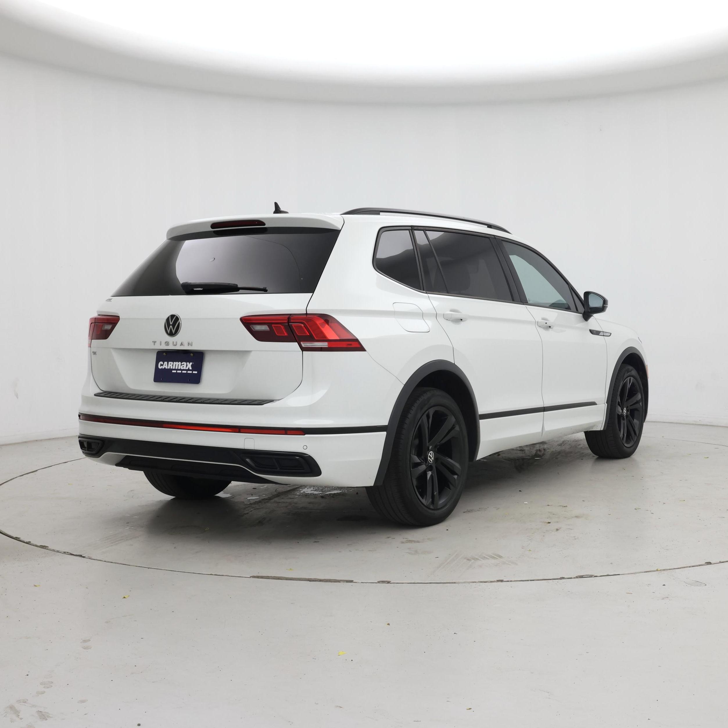 Thumbnail: 2024 Volkswagen Tiguan - 8