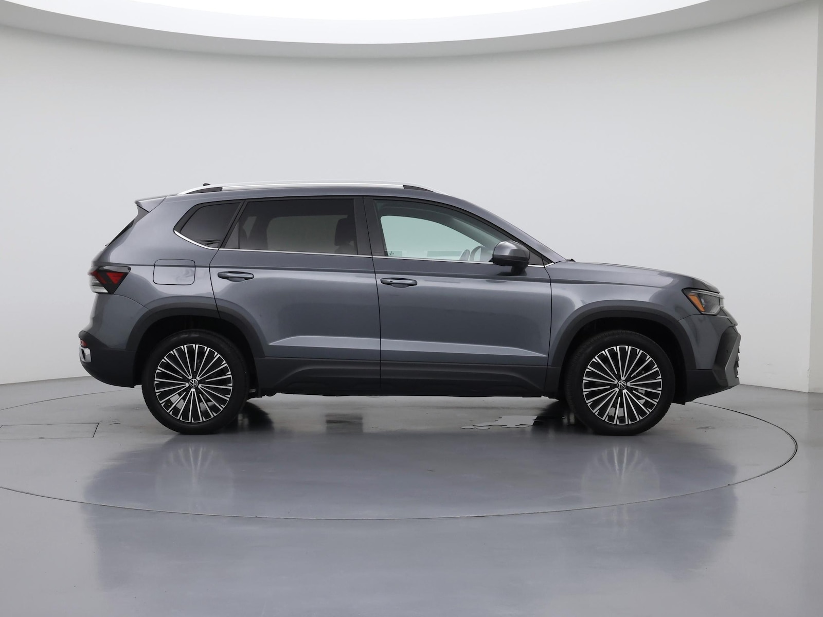 2025 Volkswagen Taos SE - Photo 8