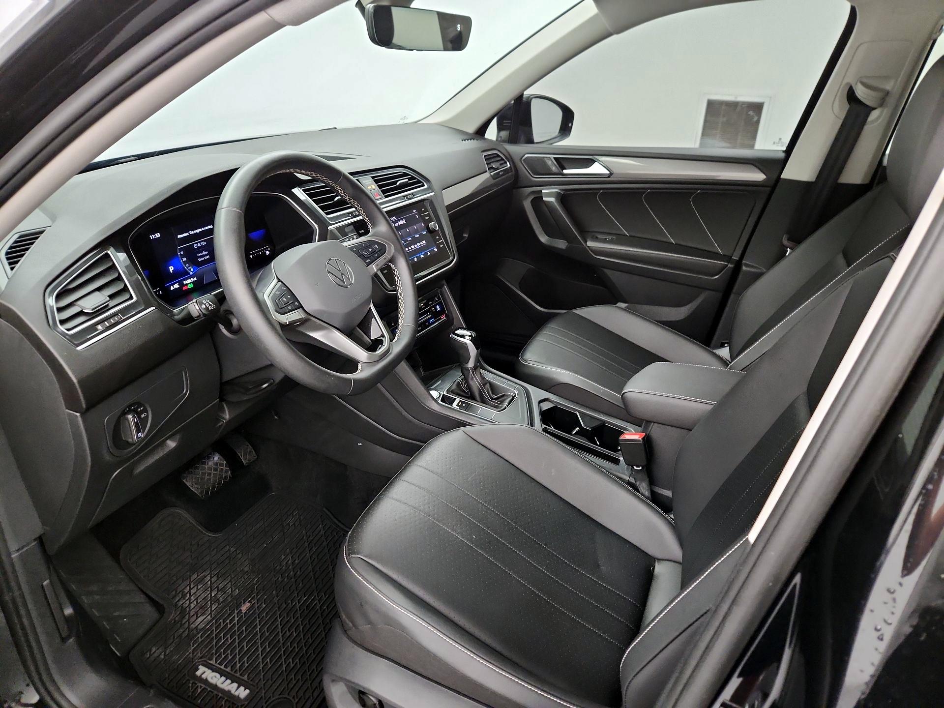 Thumbnail: 2024 Volkswagen Tiguan - 11